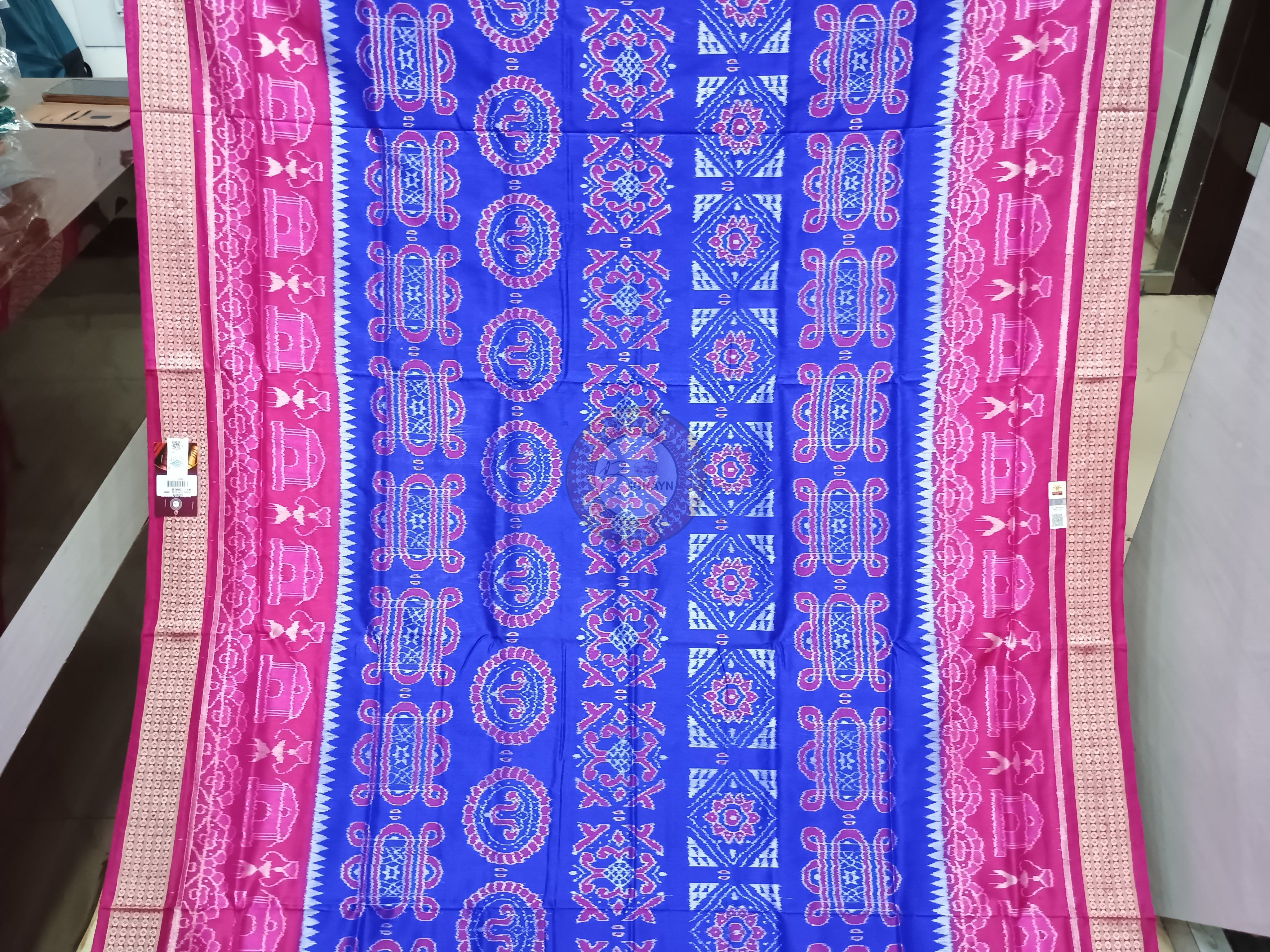Blue Magenta Laxmi Yantra Odisha Handloom Sambalpuri Silk Saree