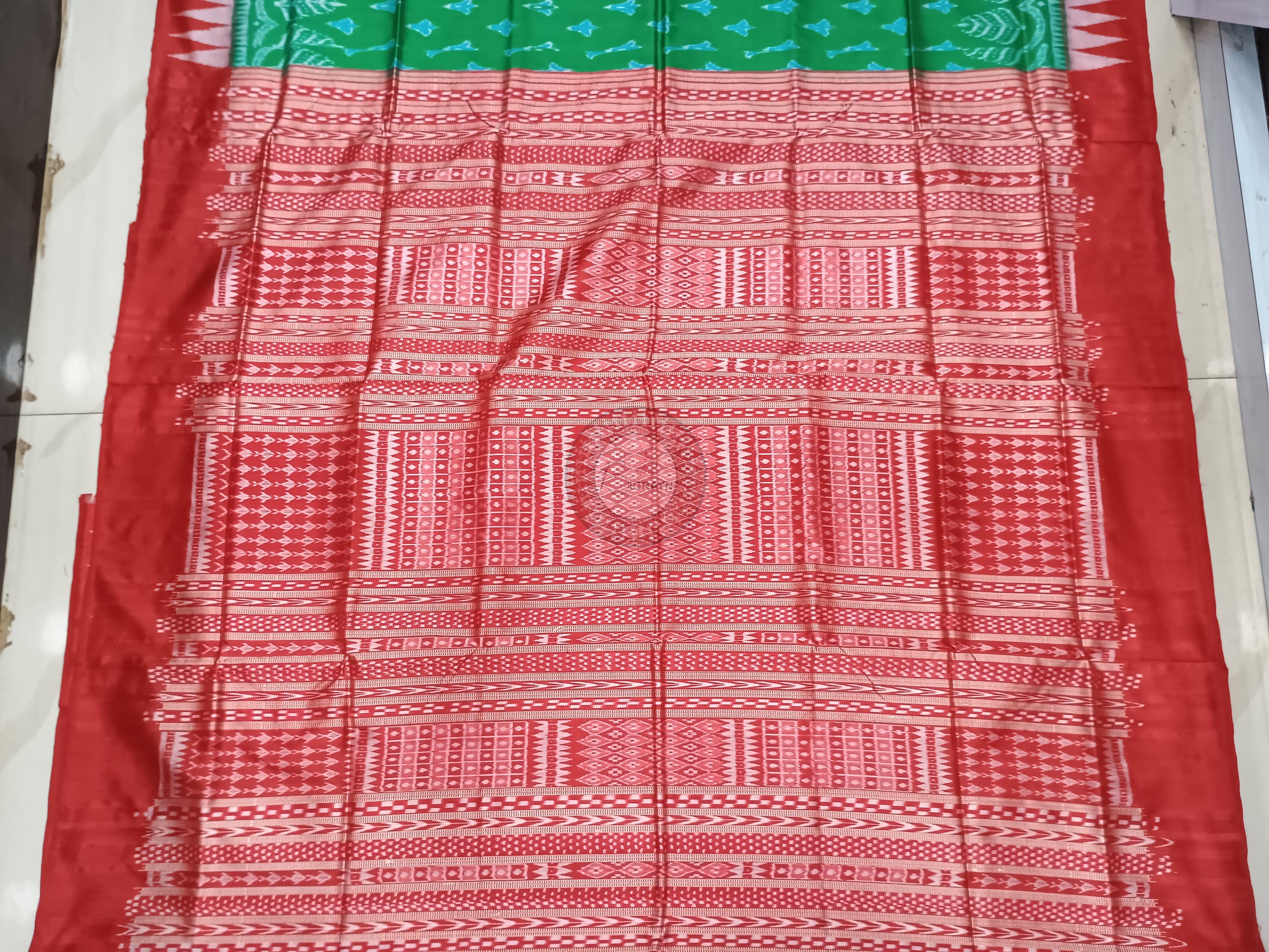 Green Red Flower Design Ek Chandia Odisha Handloom Sambalpuri Silk Saree