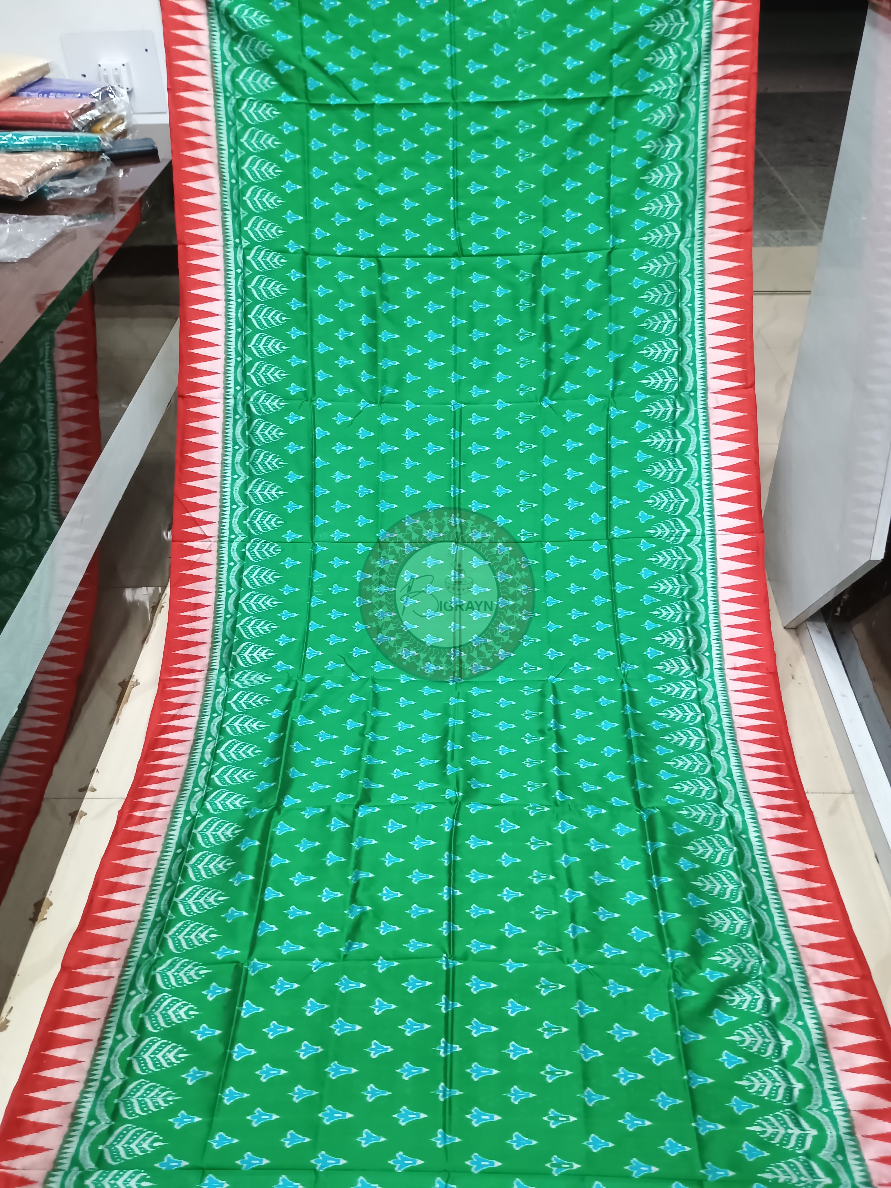Green Red Flower Design Ek Chandia Odisha Handloom Sambalpuri Silk Saree