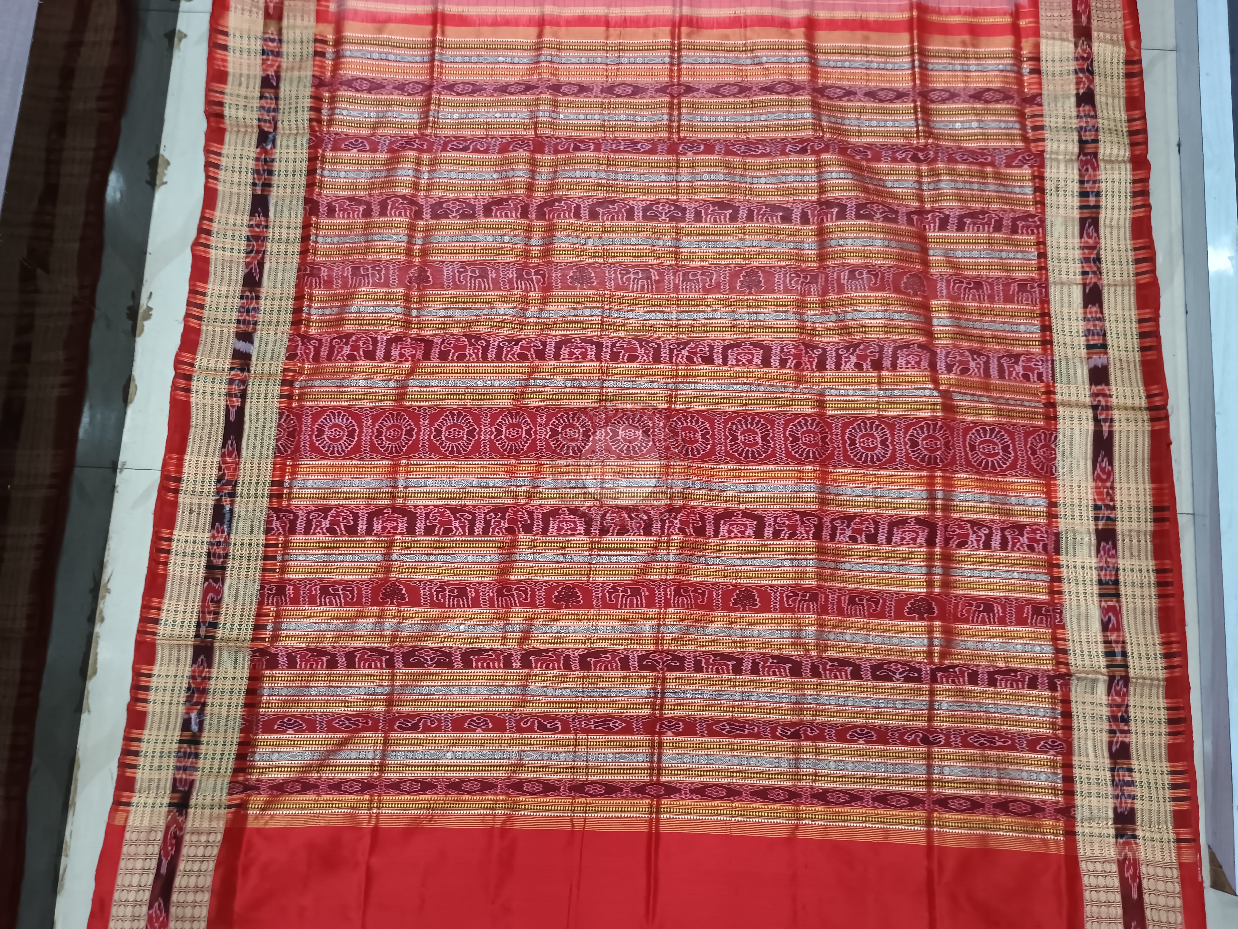 Off White Red Sachipar Odisha Handloom Sambalpuri Silk Saree