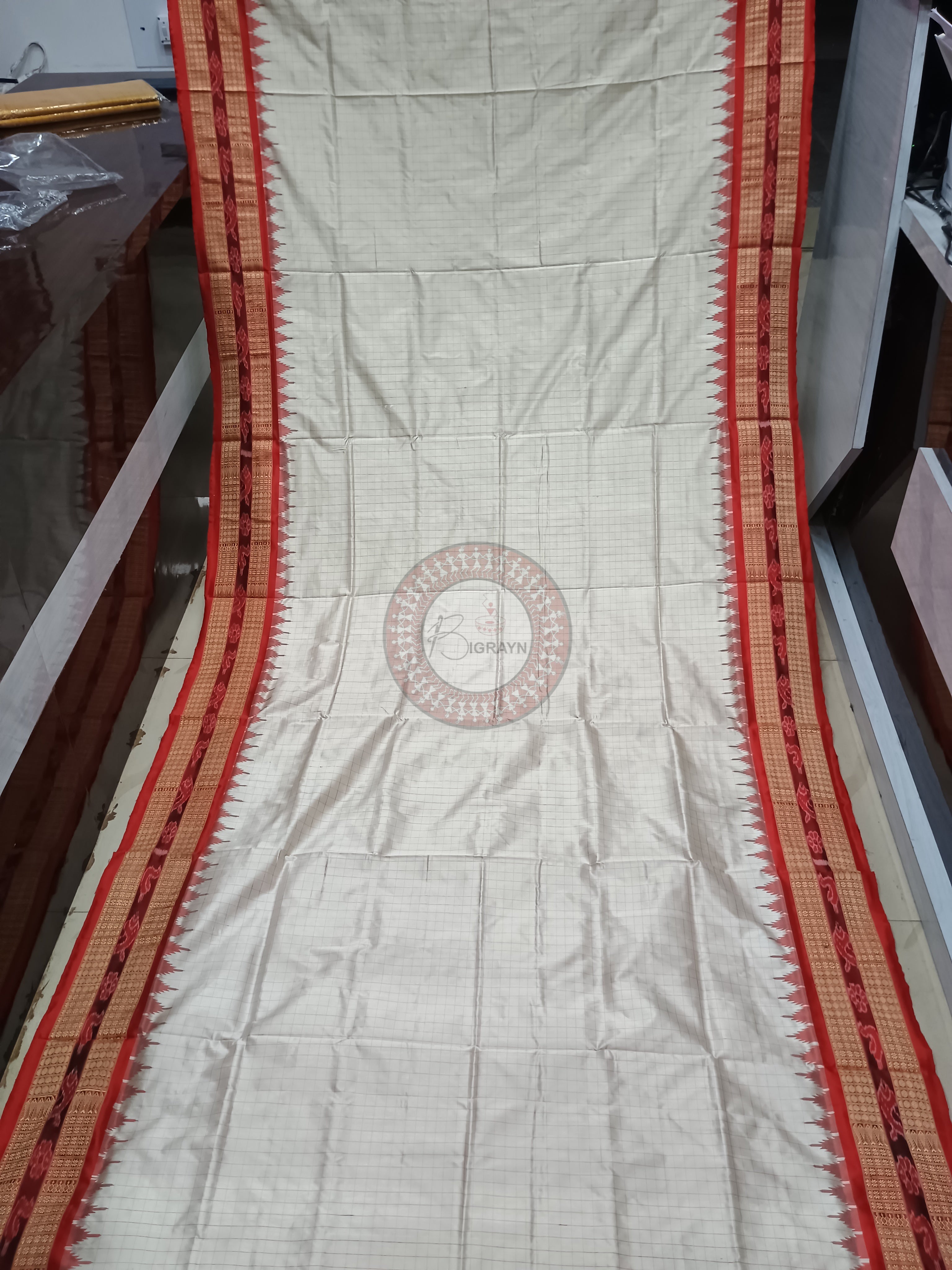 Off White Red Sachipar Odisha Handloom Sambalpuri Silk Saree