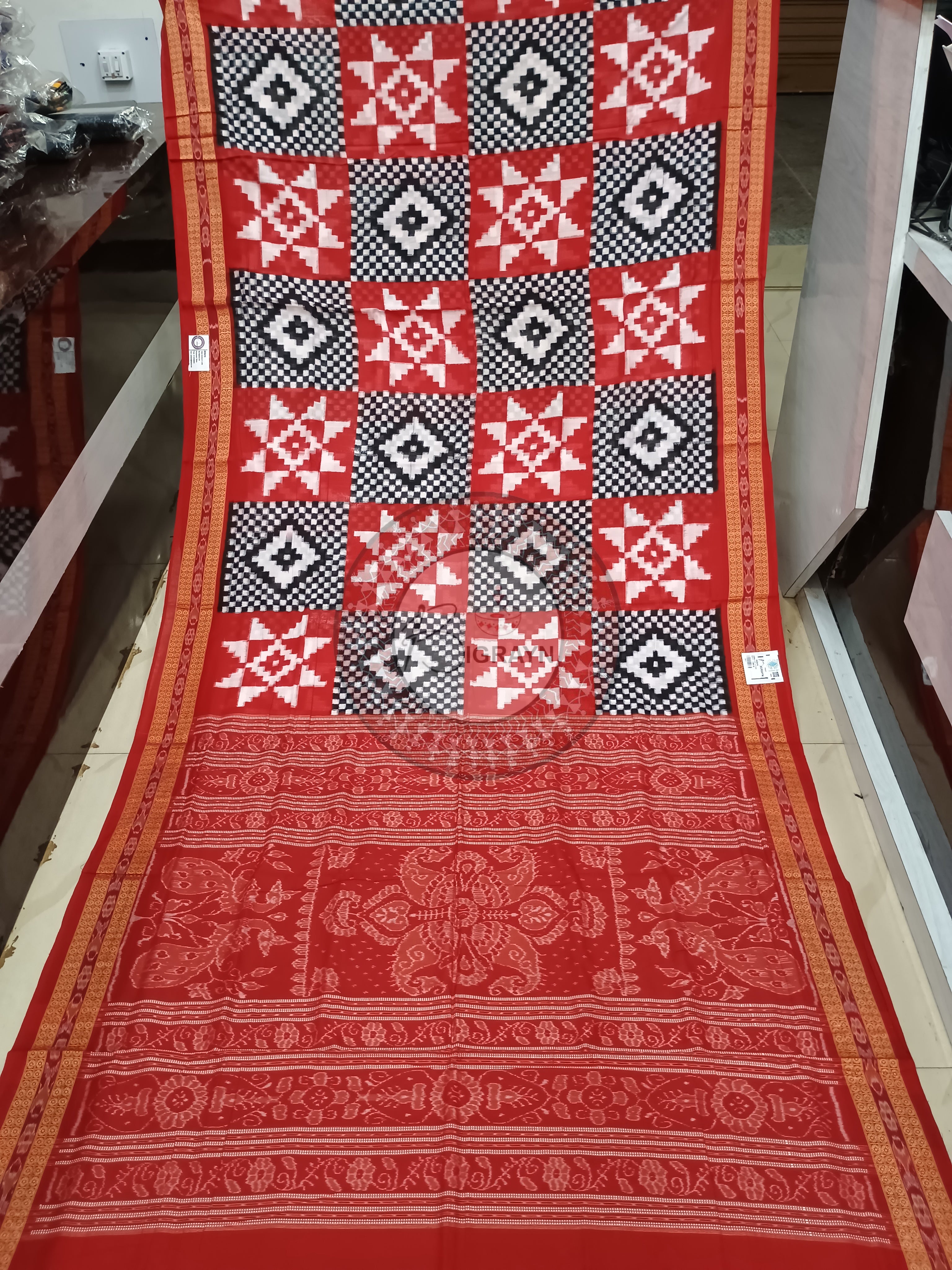 Black White Red Pasapali Sambalpuri Cotton Saree