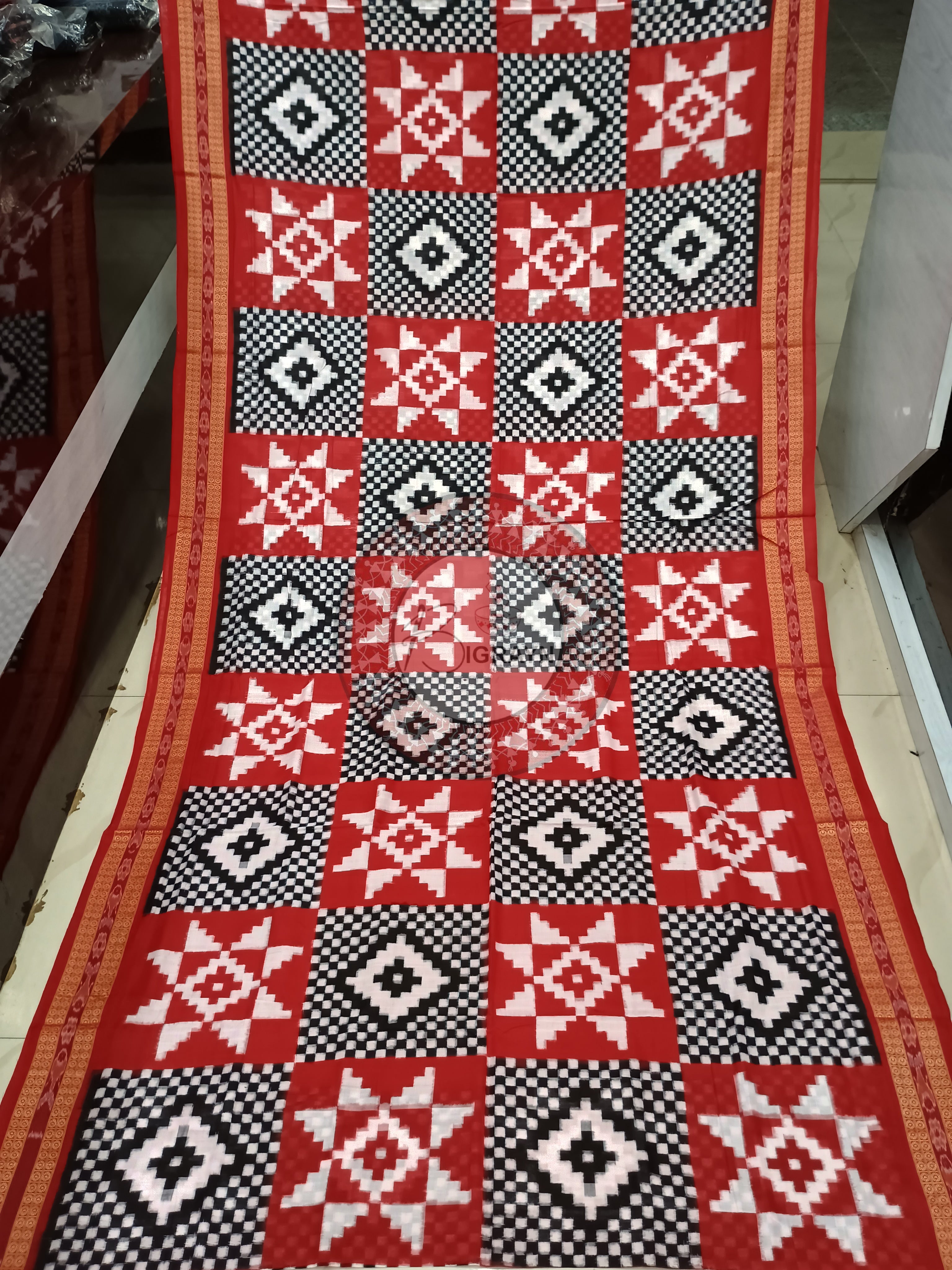 Black White Red Pasapali Sambalpuri Cotton Saree