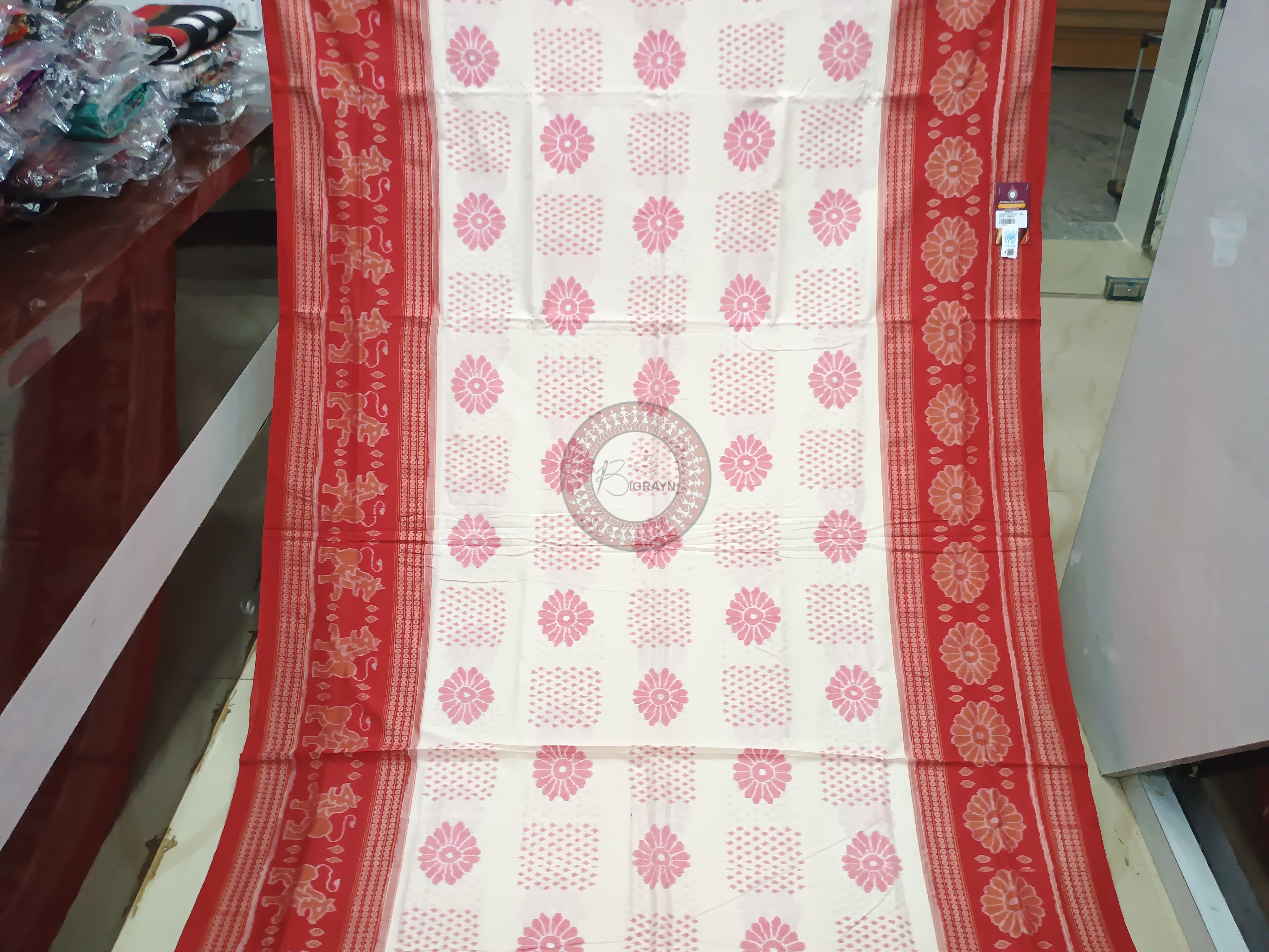 White Red Flower Design Odisha Handloom Sambalpuri Cotton Saree