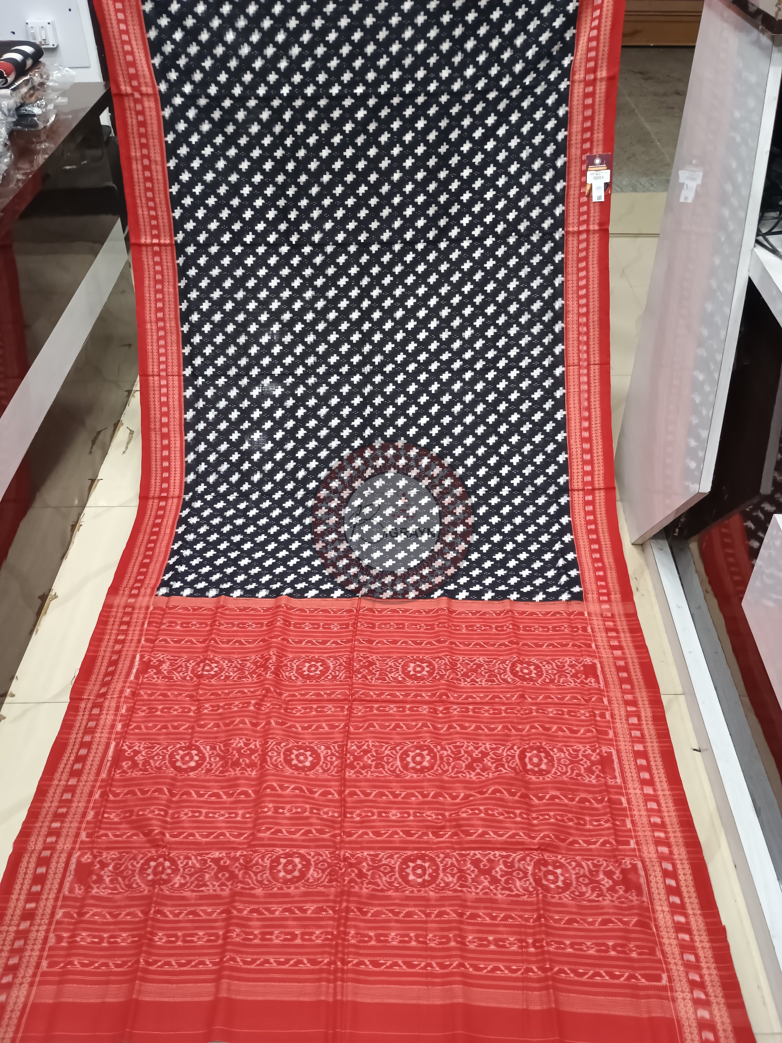 Black Red Pasapali Odisha Handloom Sambalpuri Cotton Saree