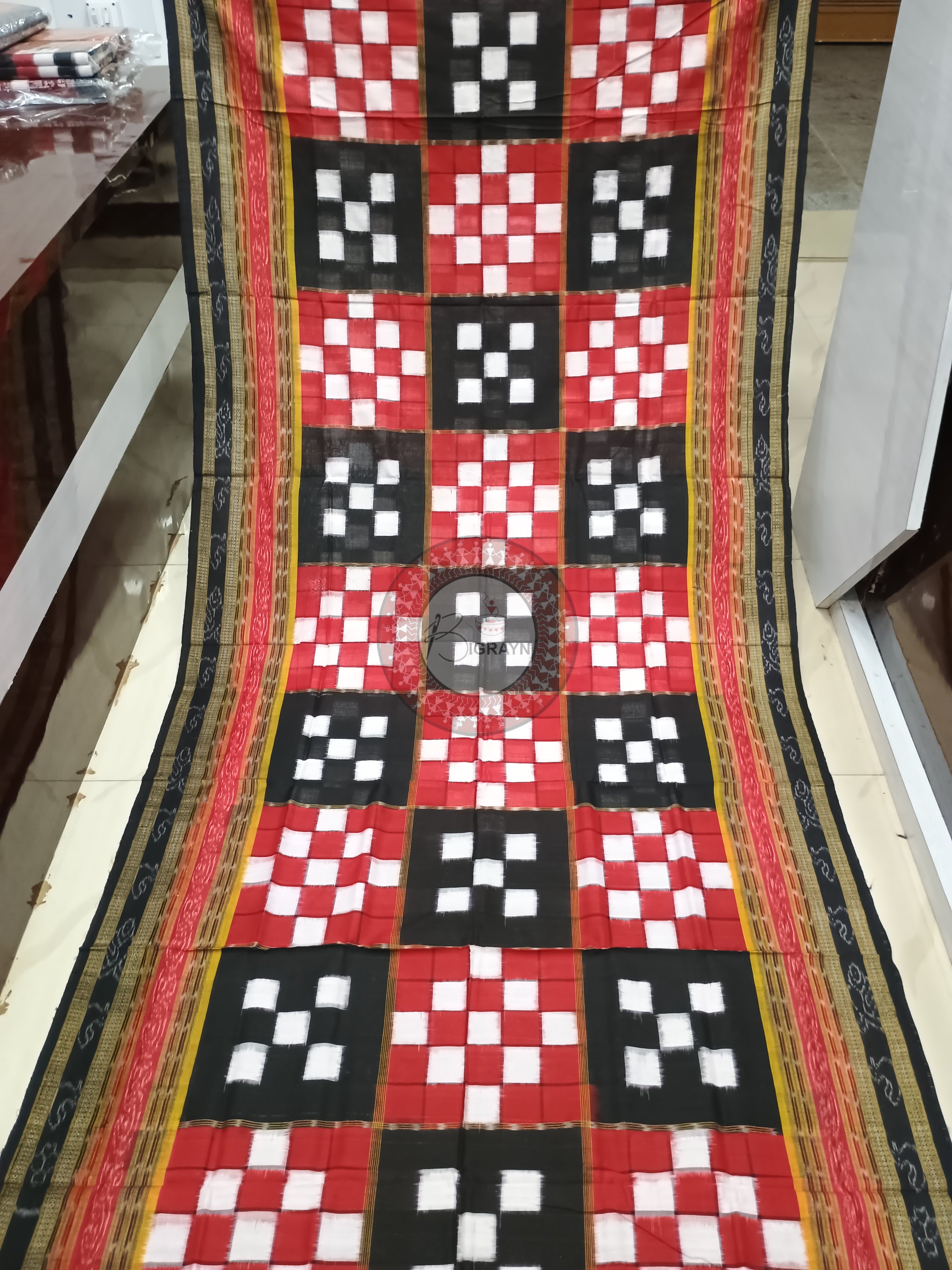 Red Black Pasapali Odisha Handloom Sambalpuri Cotton Saree