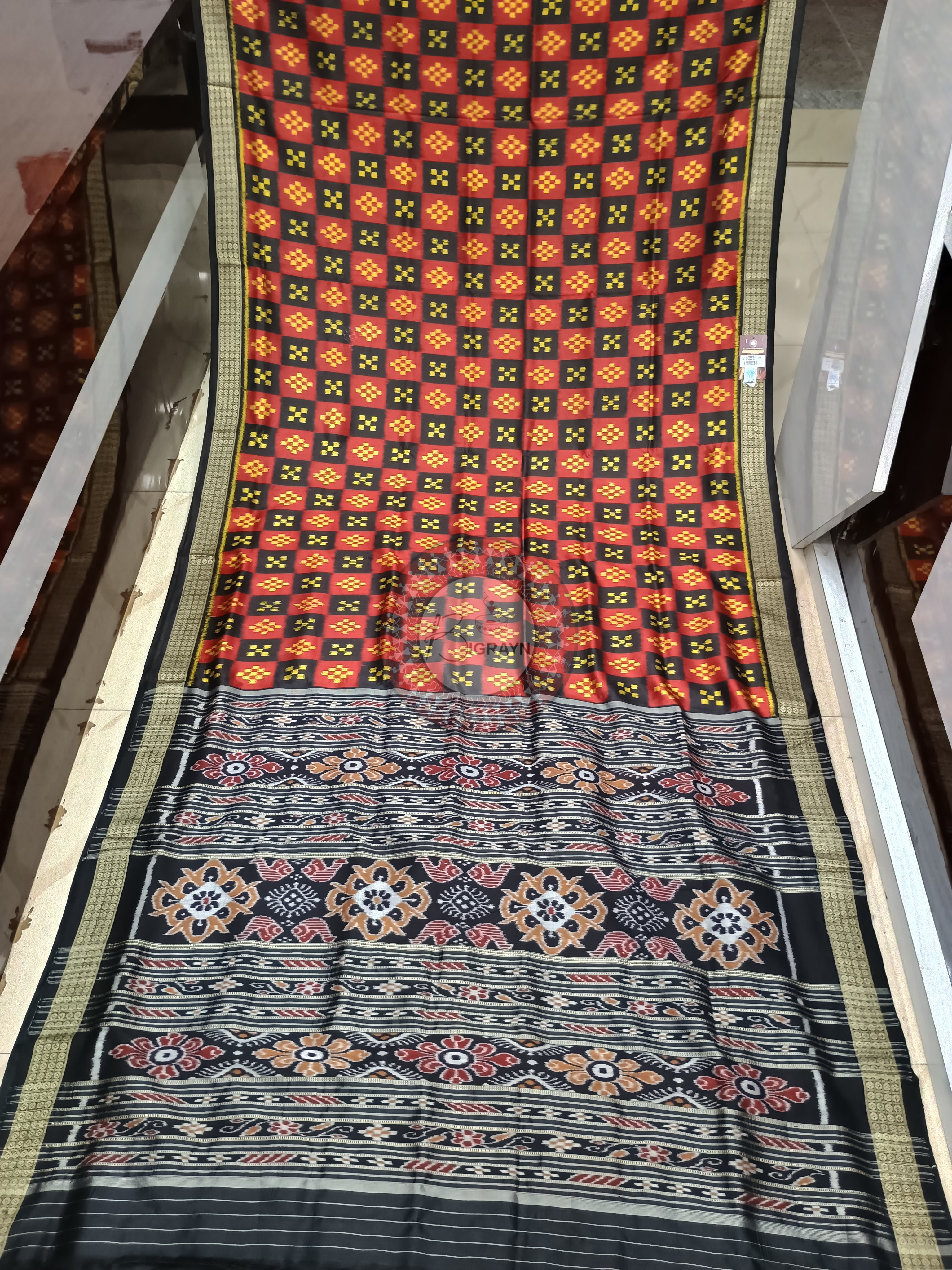 Red Black Pasapali Mulberry Silk Saree