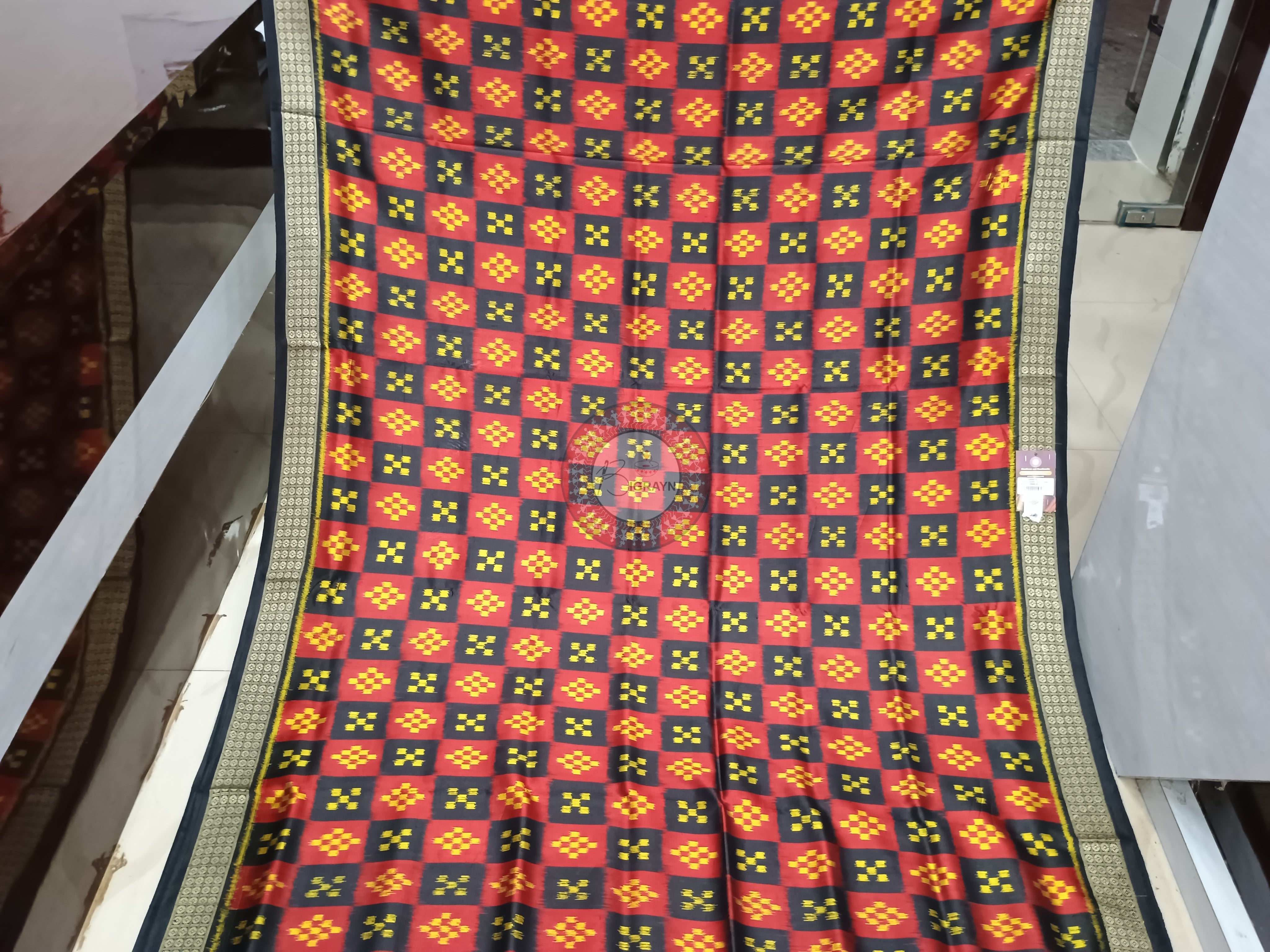 Red Black Pasapali Mulberry Silk Saree