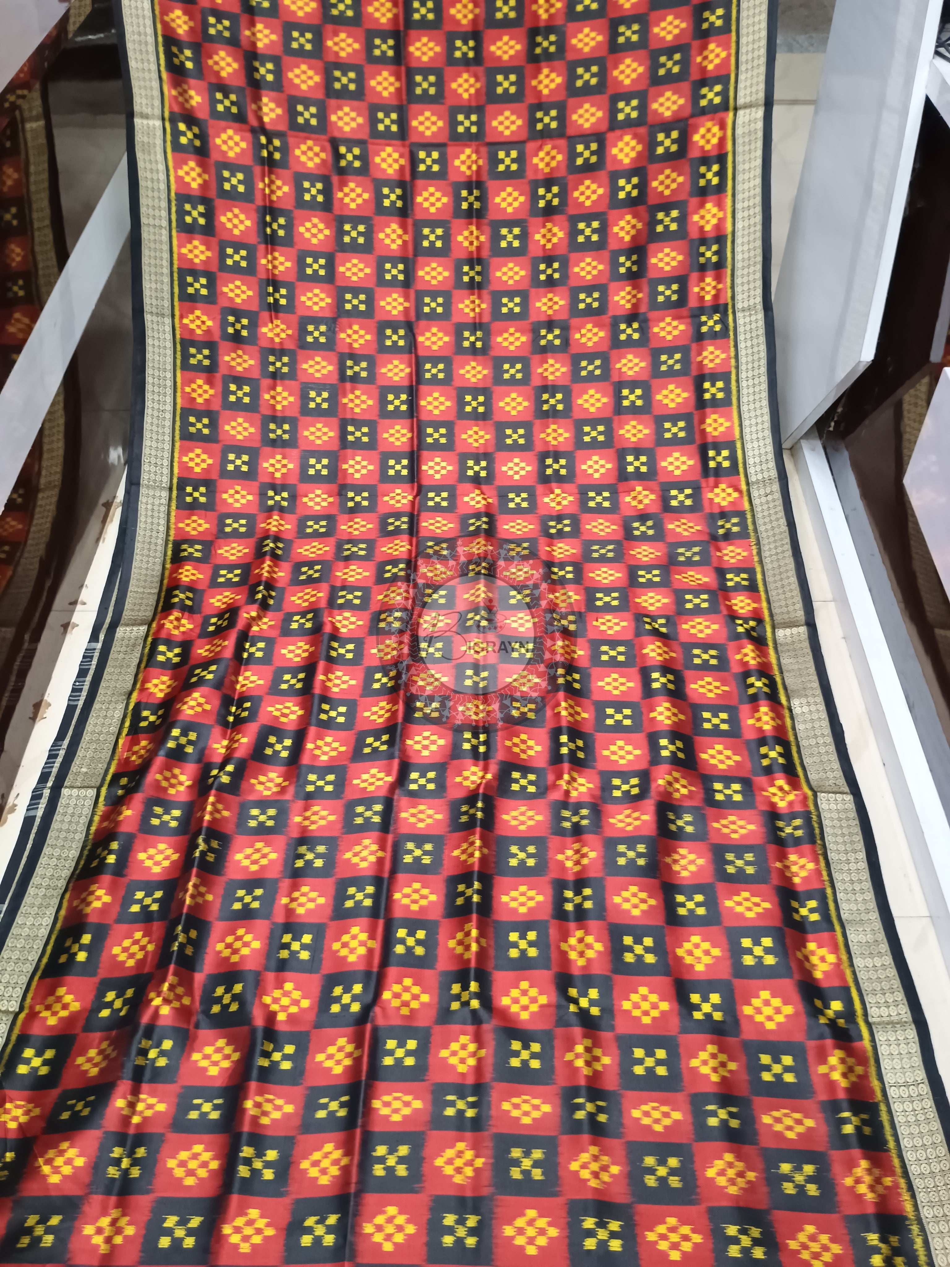 Red Black Pasapali Mulberry Silk Saree