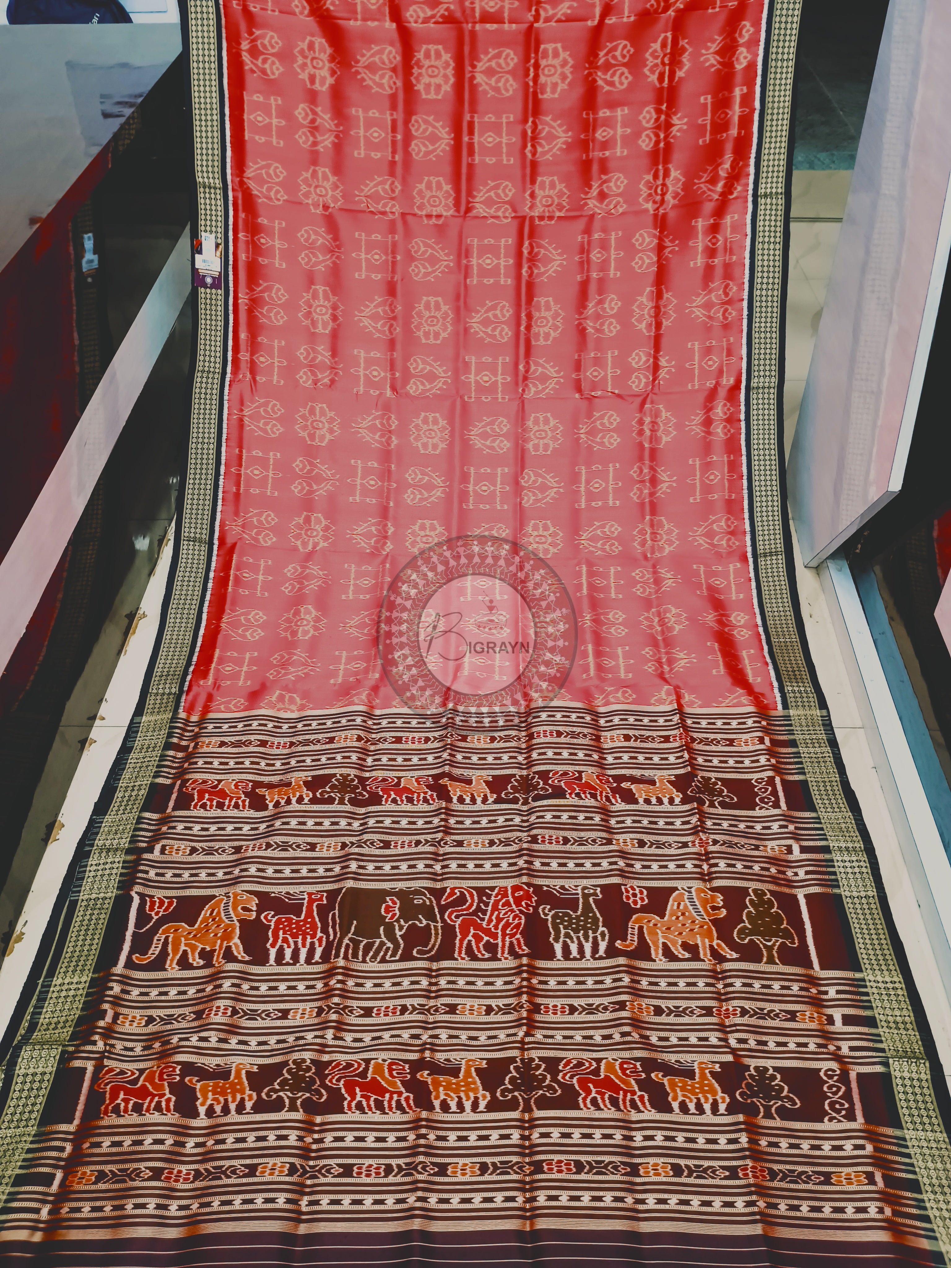 Red Maroon Sankha Design Mulberry Silk Saree