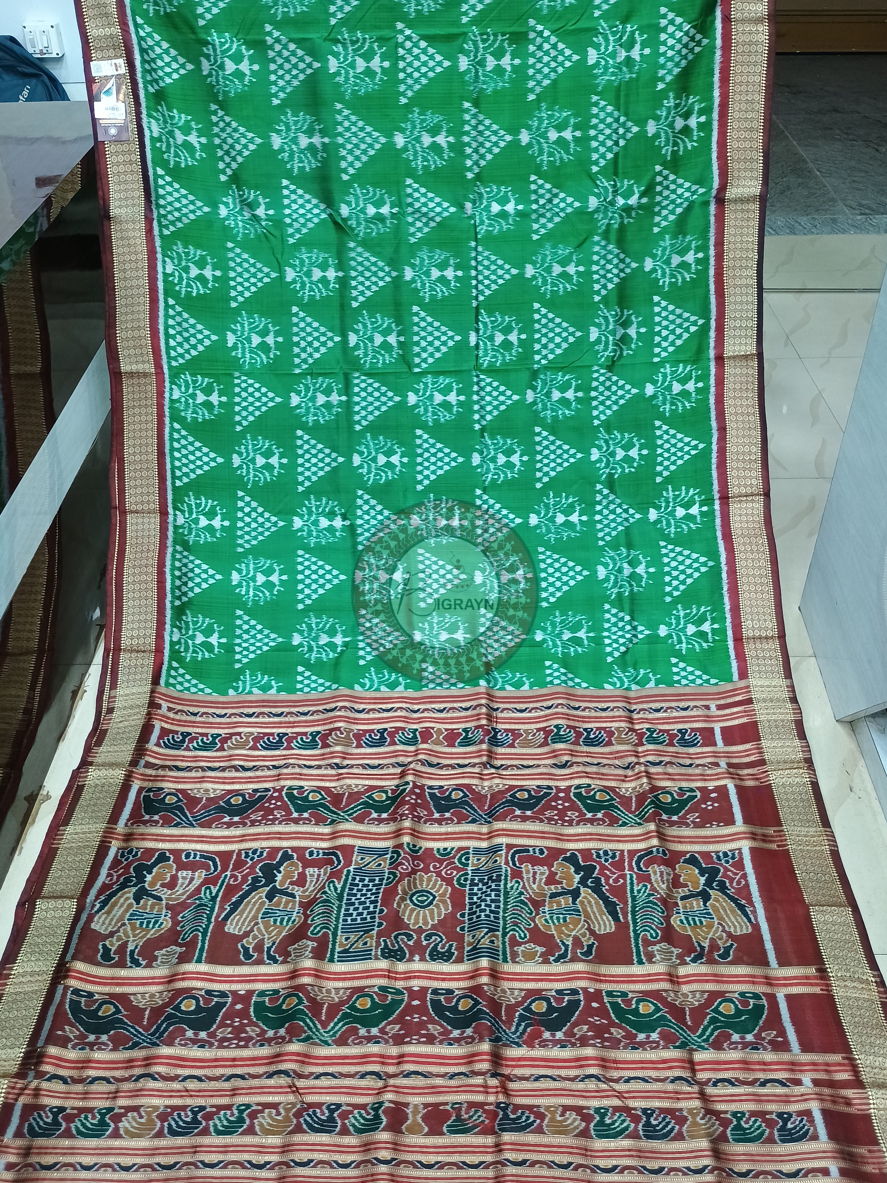 Green Maroon Tribal Chita Design Mulberry Silk Saree