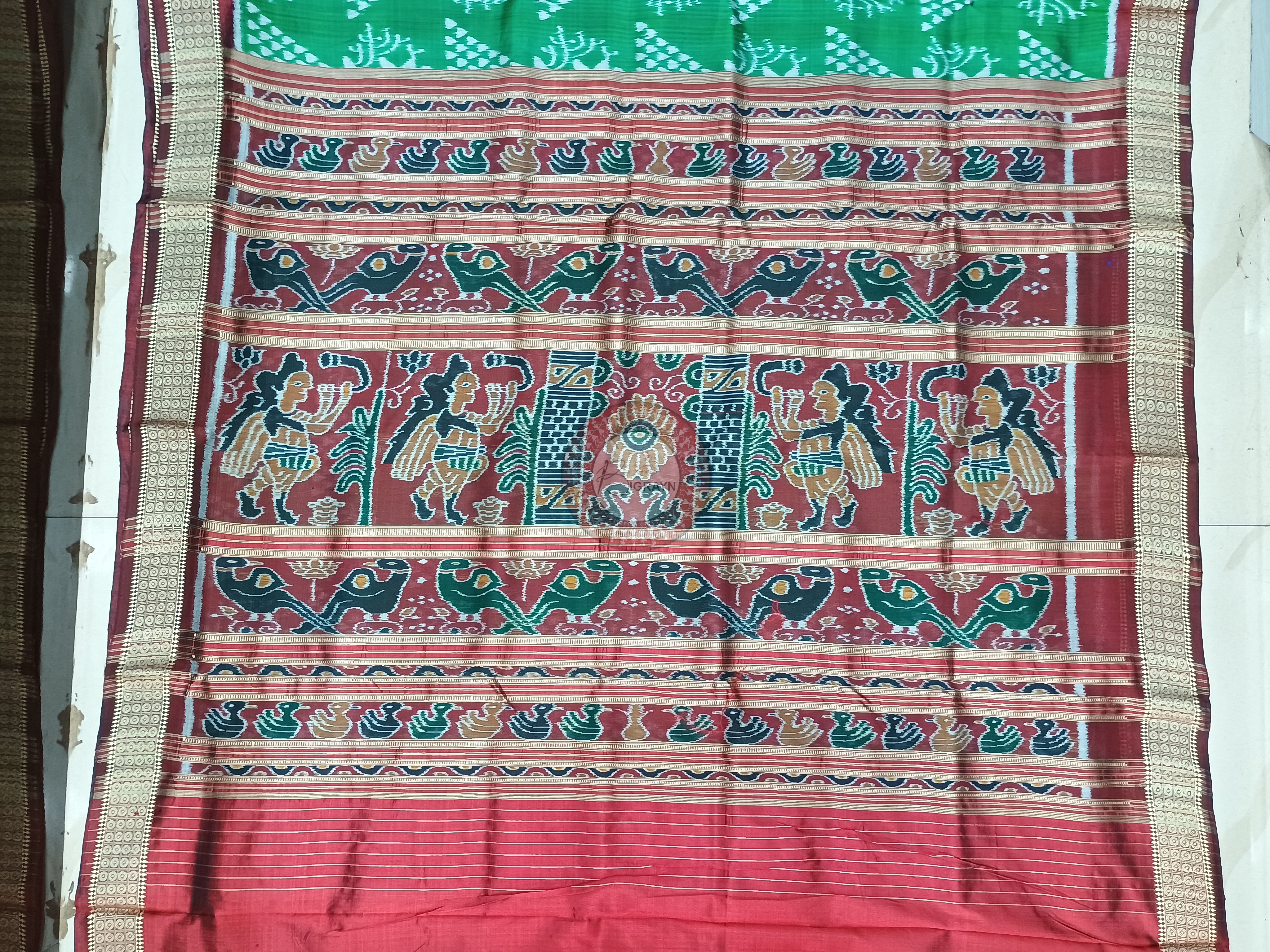 Green Maroon Tribal Chita Design Mulberry Silk Saree
