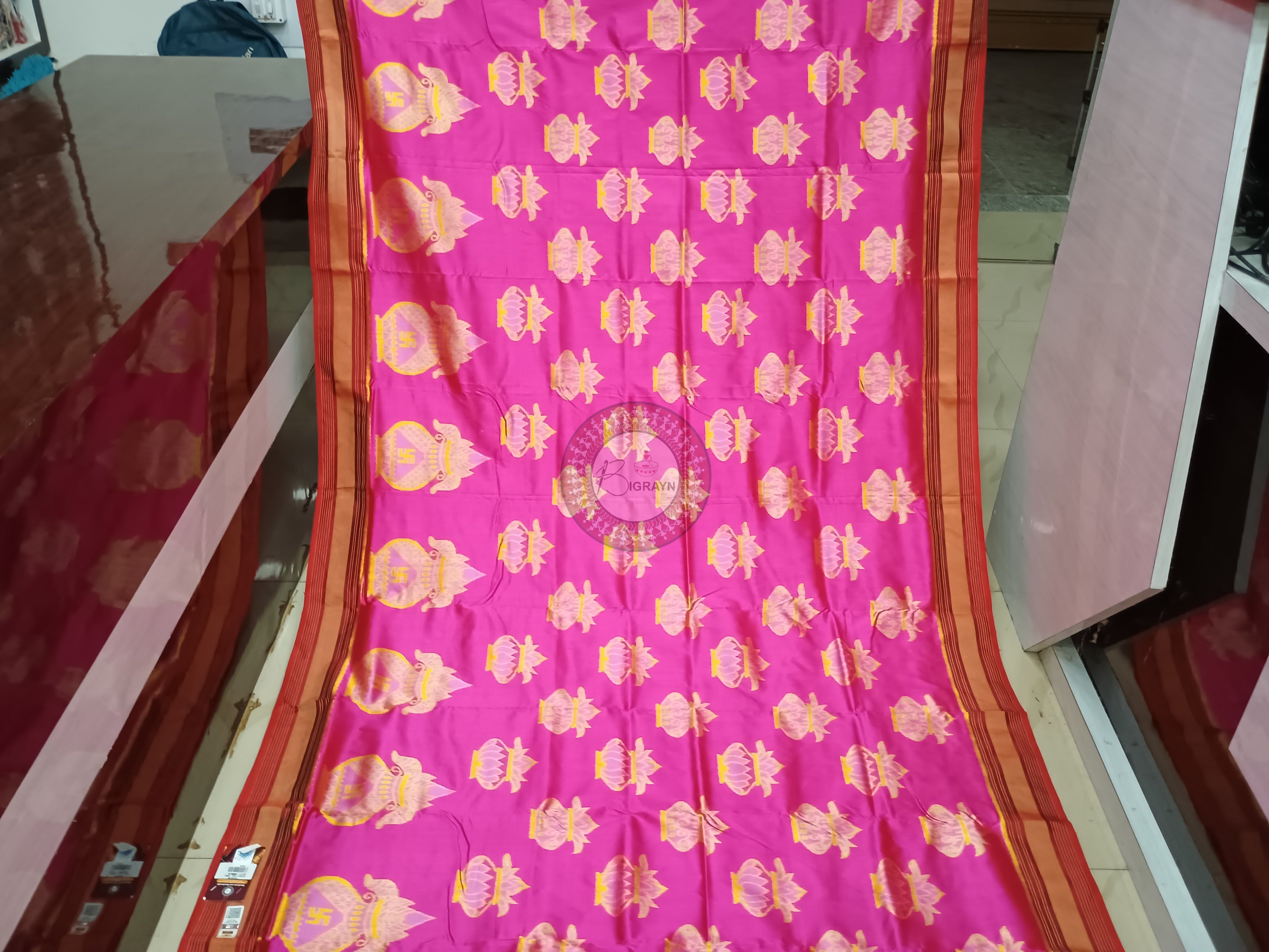 Pink Red Kalashi Design Mulberry Silk Saree