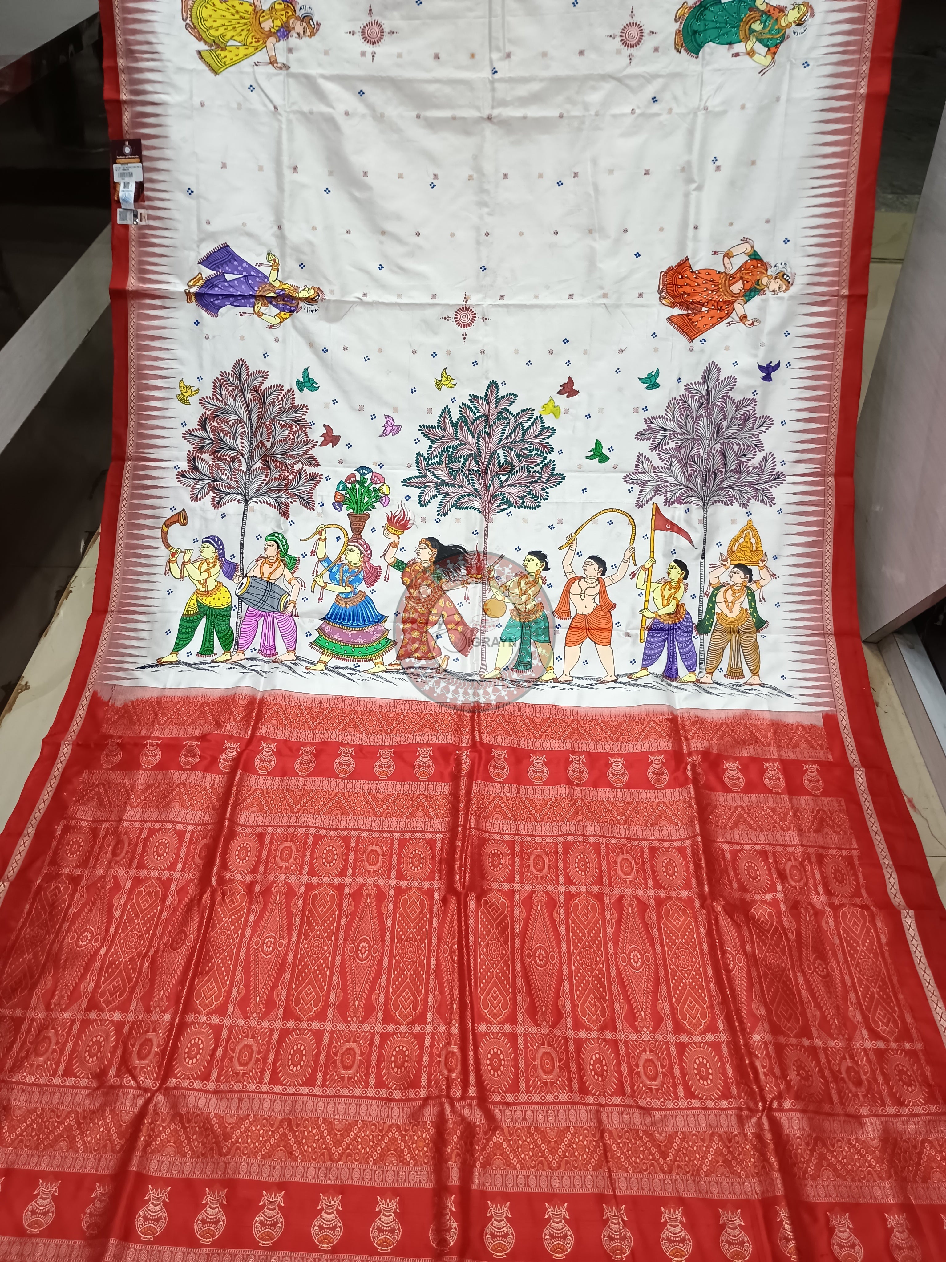 White Red Mangala Maa Theme Pattachitra Sambalpuri Silk Saree