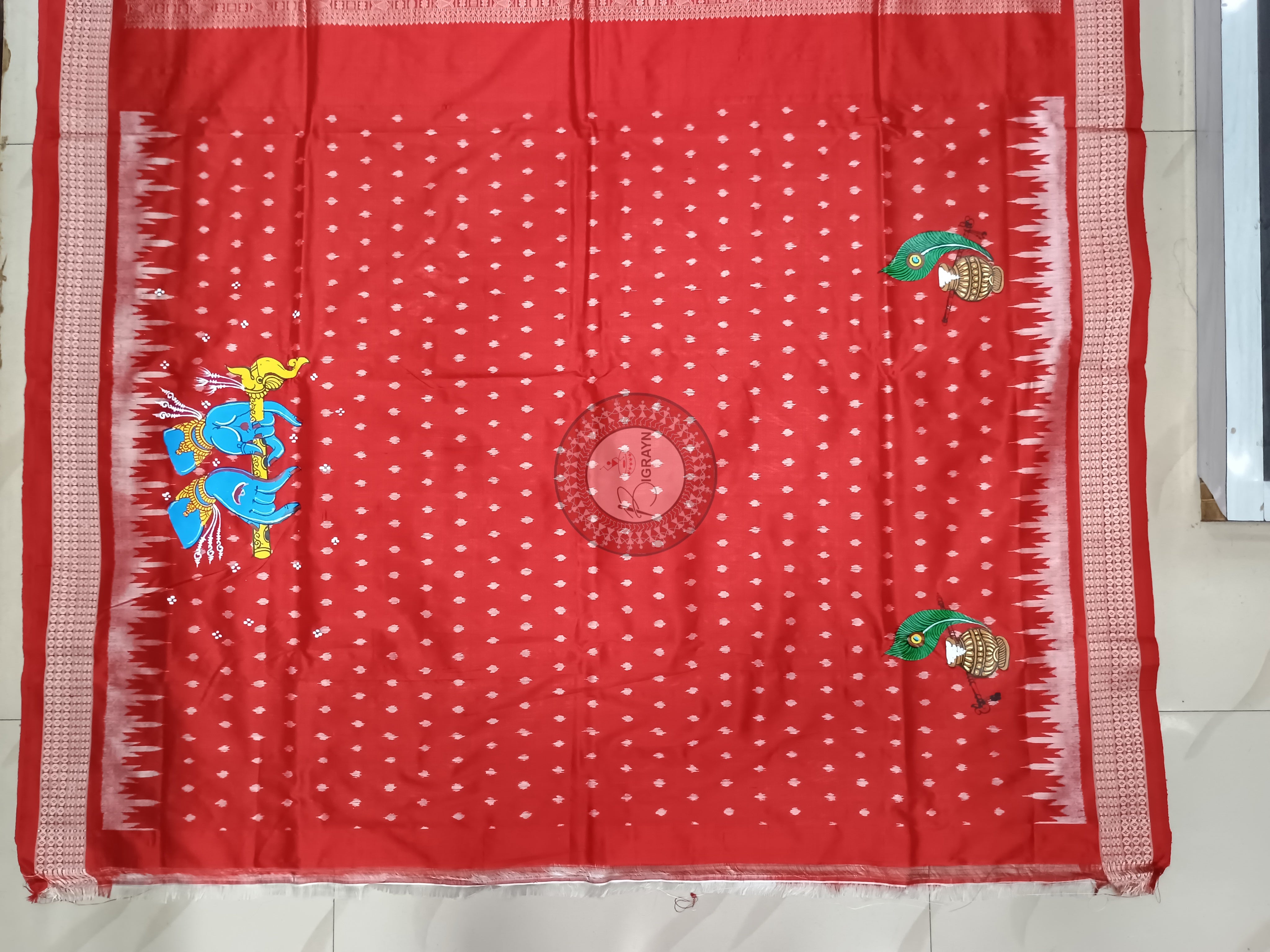 White Red Adrushya Banshi Theme Pattachitra Sambalpuri Silk Saree