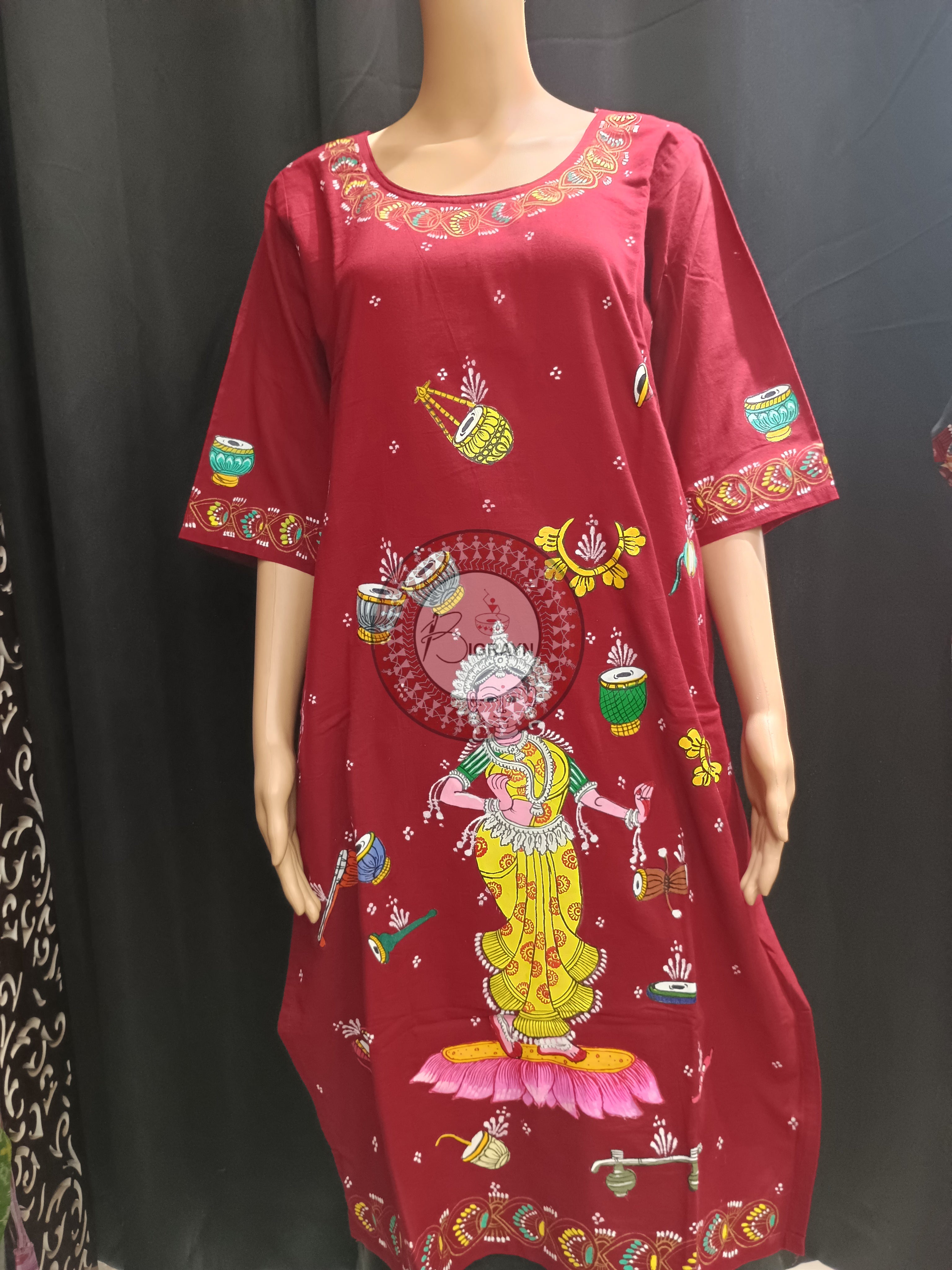 Maroon Dancer And Musical Instrument Theme Hand Painted Pattachitra Kurti
