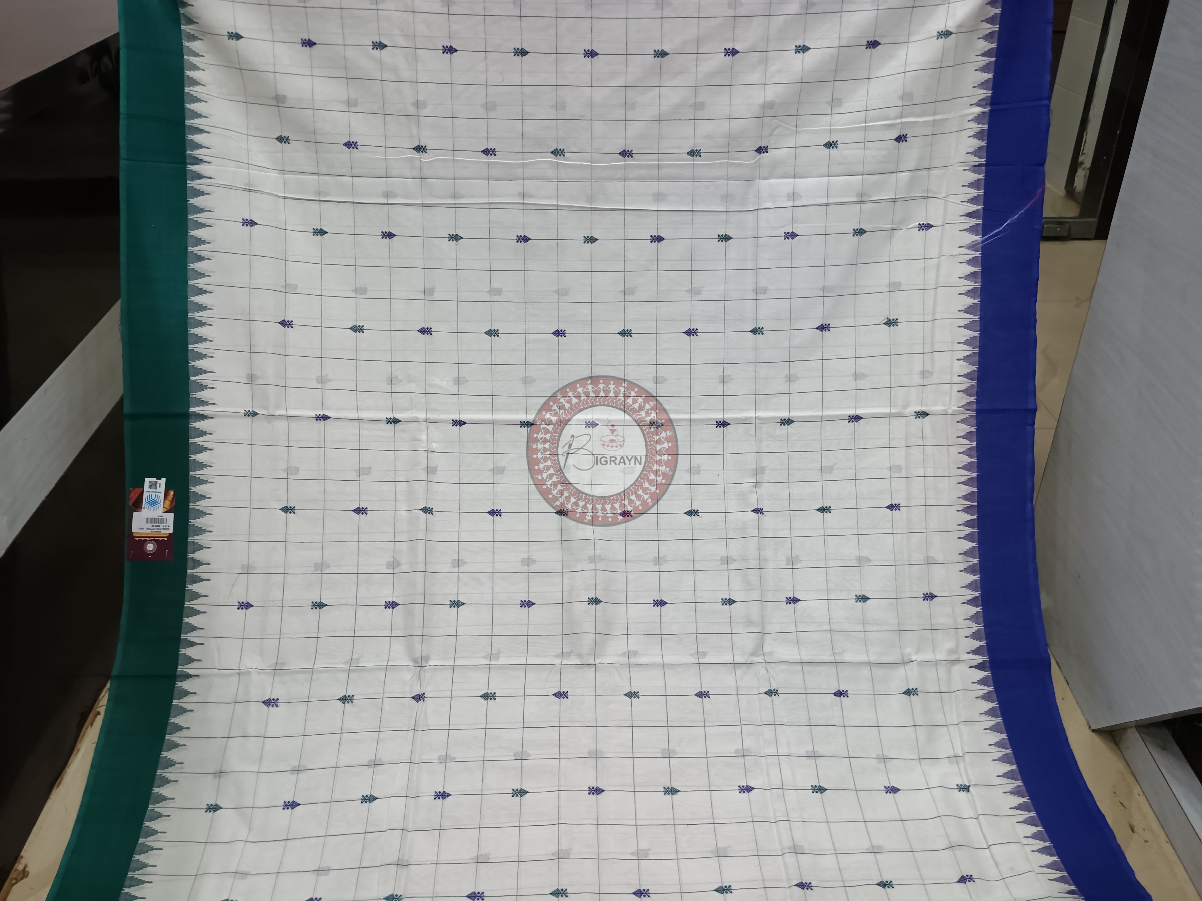 White Janga Jamuna Border Handloom Sambalpuri Cotton Saree