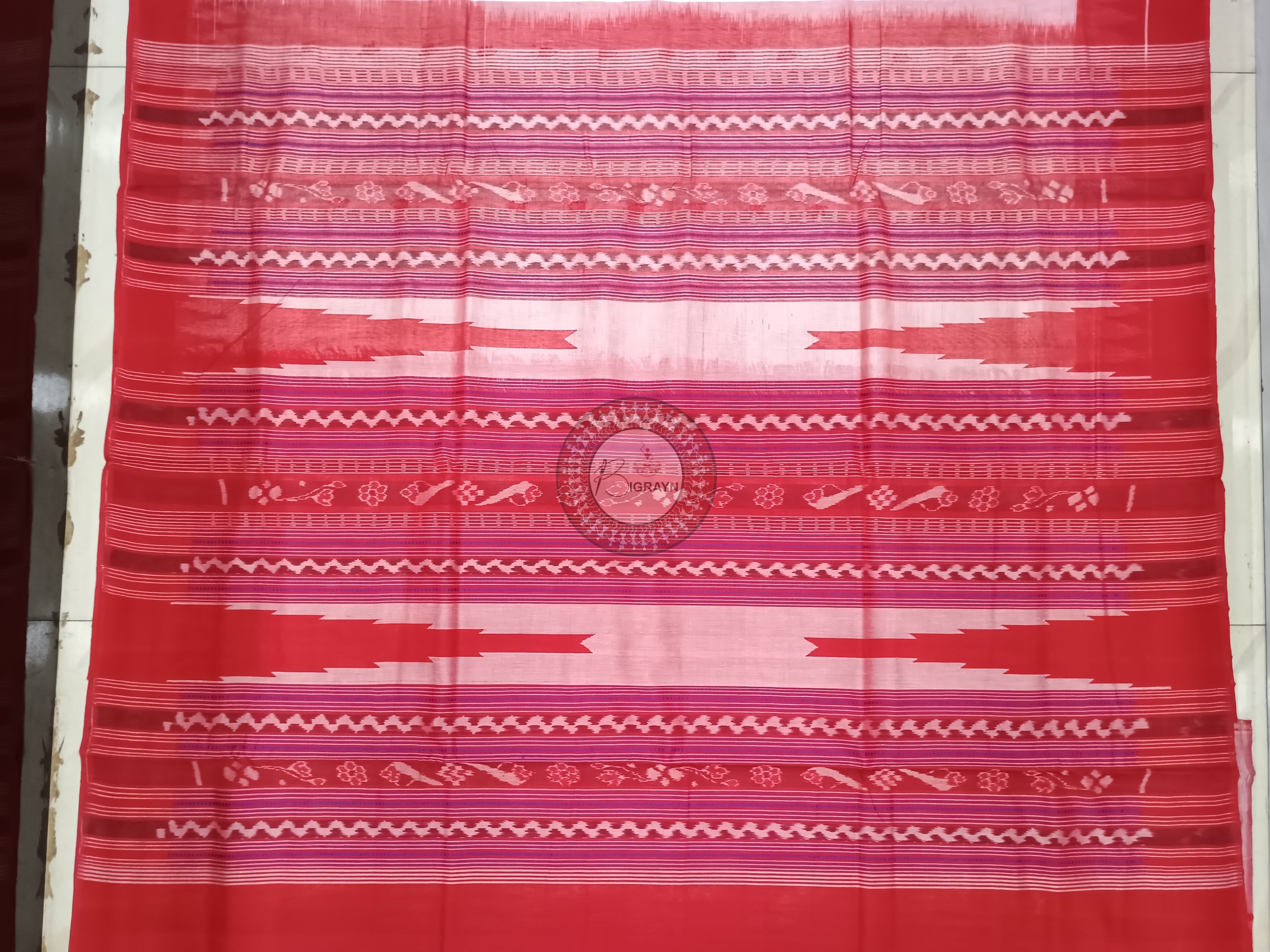 White Red Sachipar Buti Handloom Sambalpuri Cotton Saree