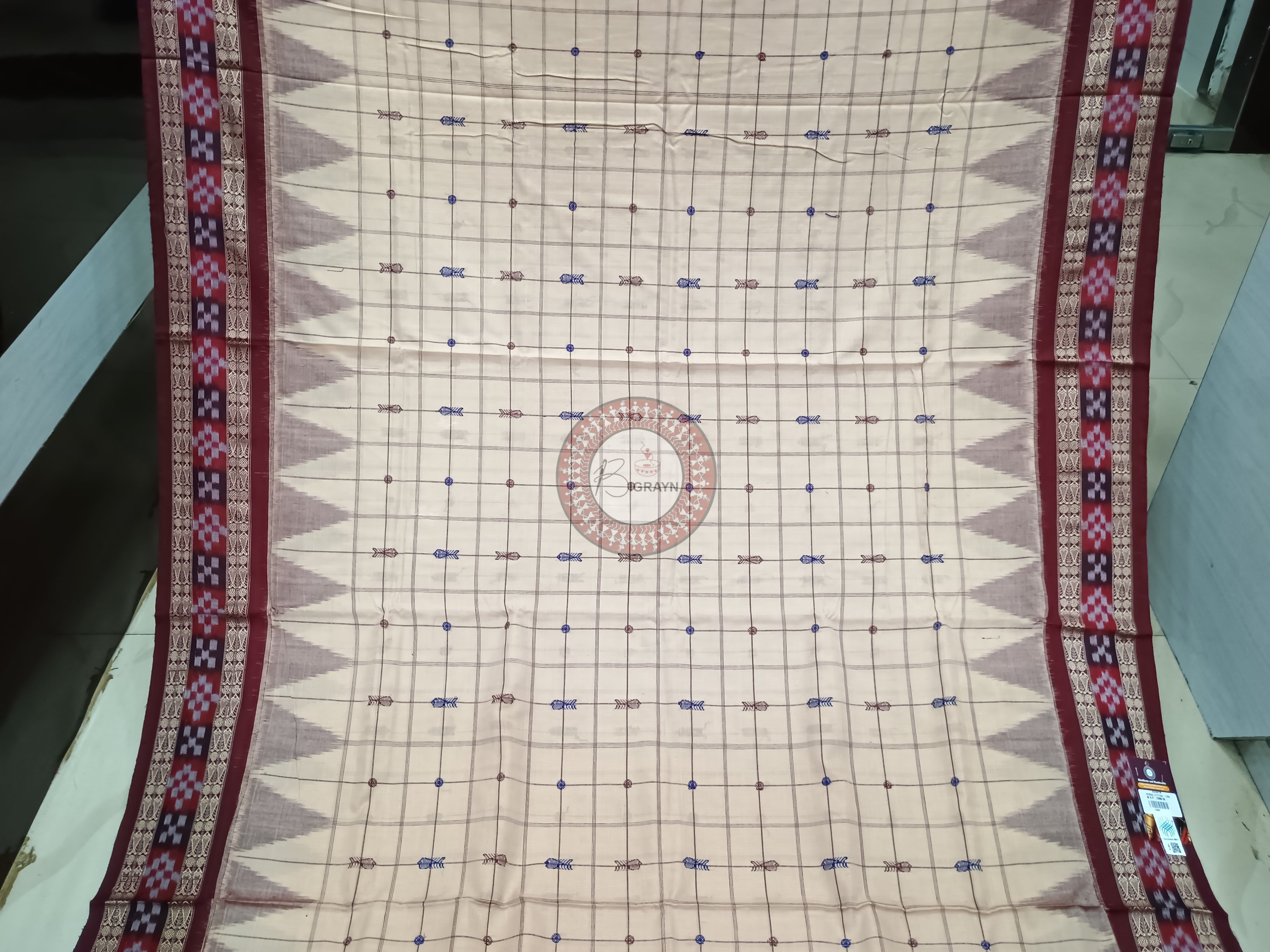 White Maroon Hazarbuti Handloom Bomkai Cotton Saree