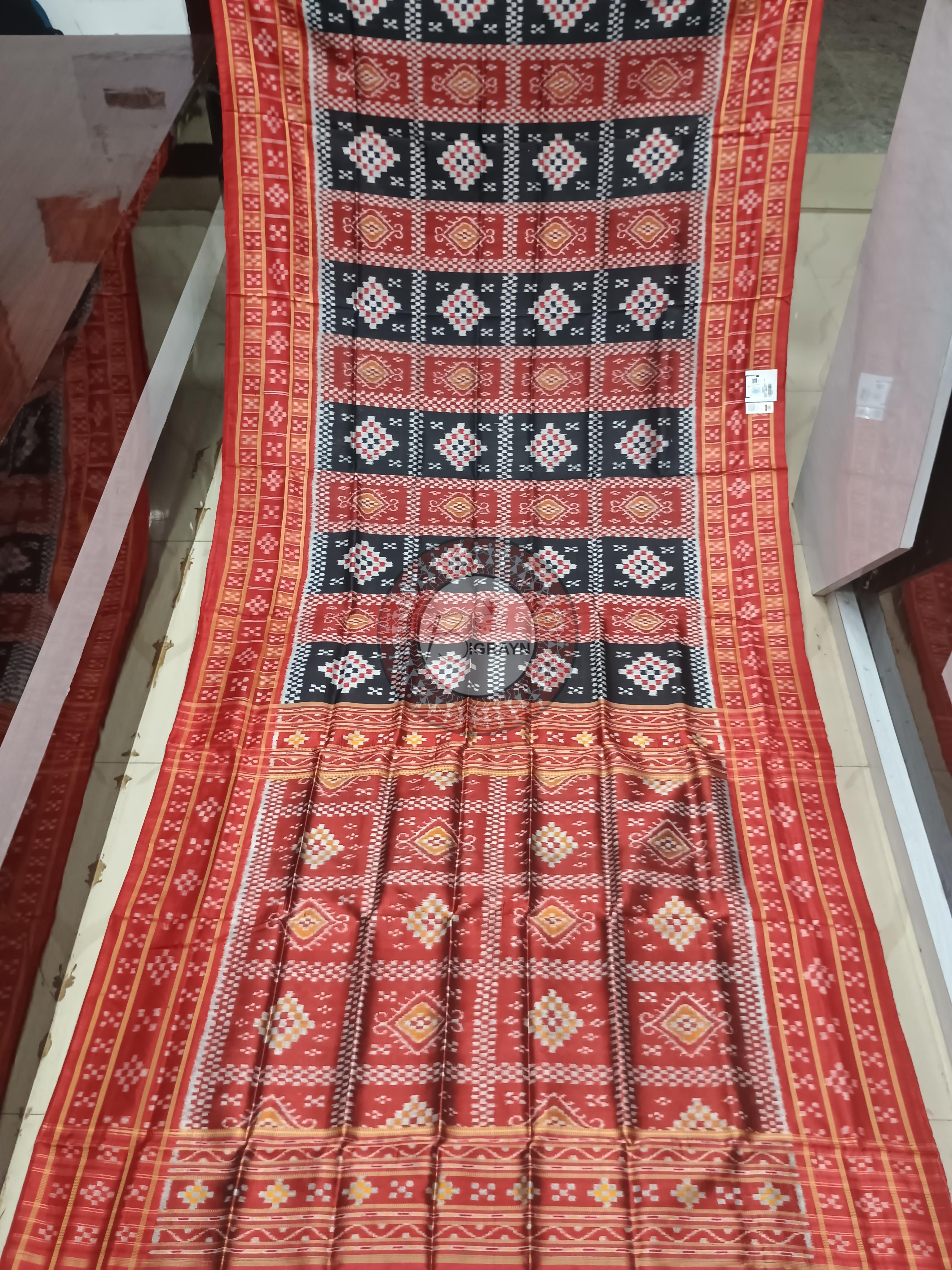 Red Black 3D Pasapali Khandua Silk Saree