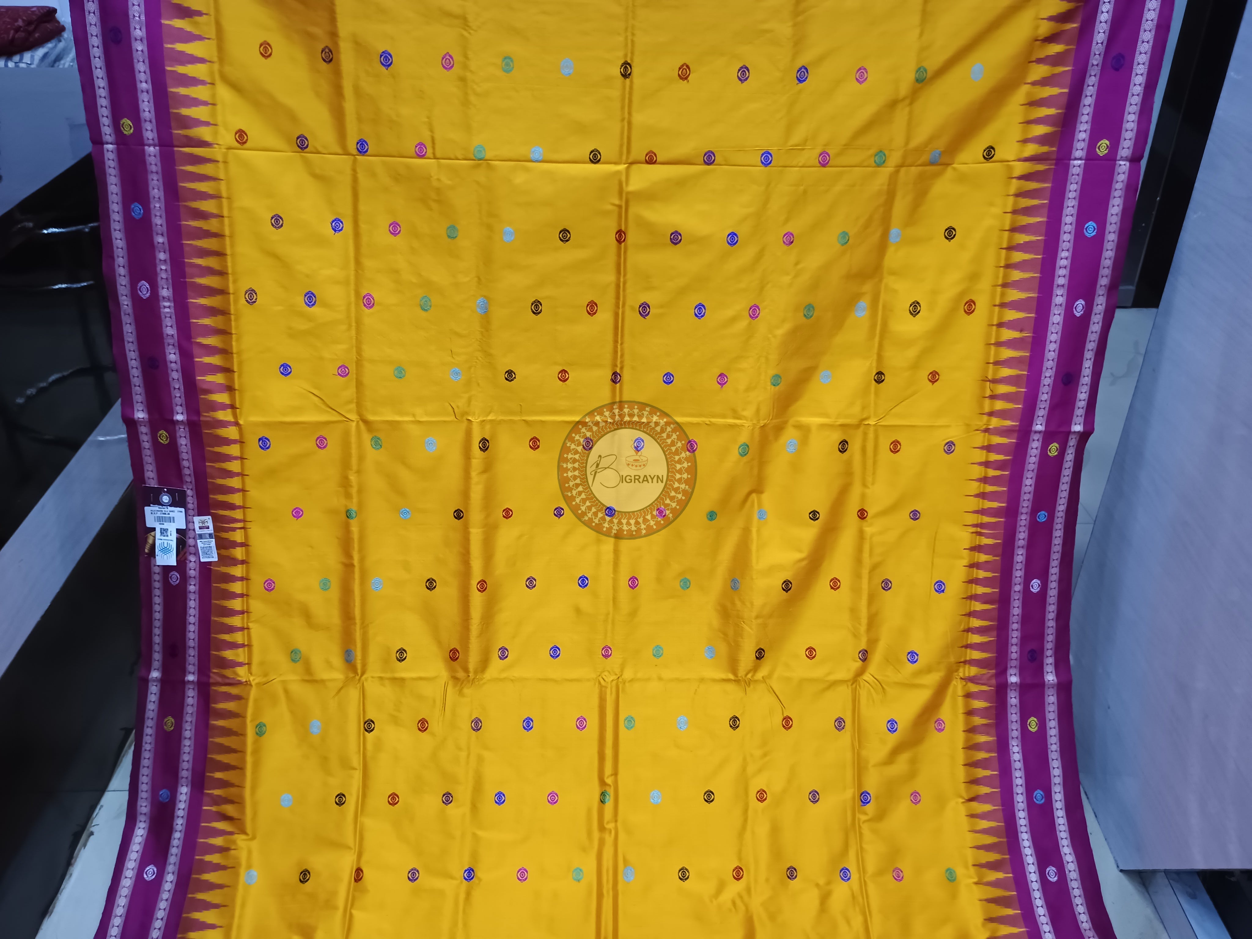 Orange Magenta Neela Chakra Sambalpuri Silk Saree
