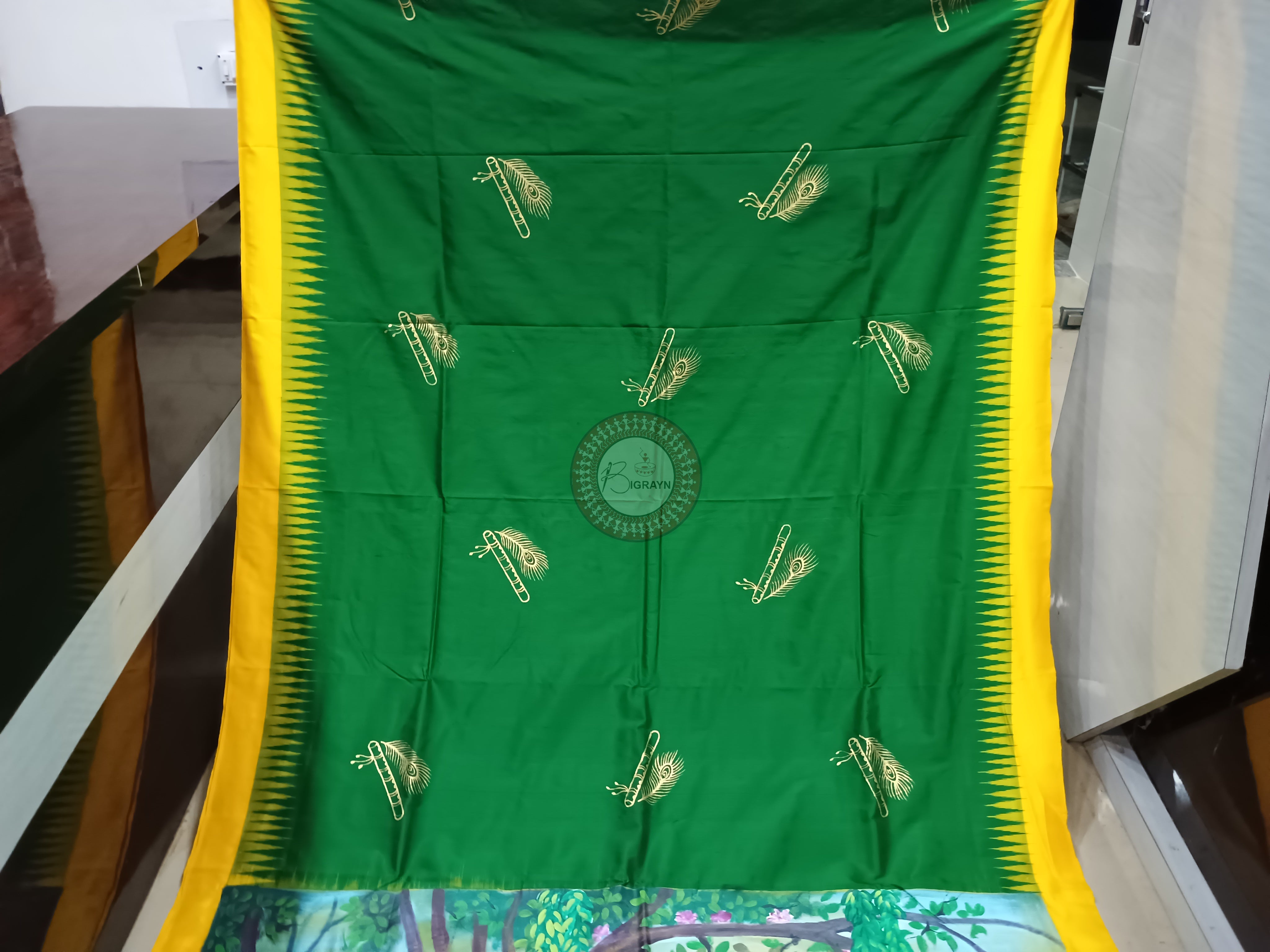 Green Yellow Radha Krishna Mordern Art Theme Pattachitra Silk Saree