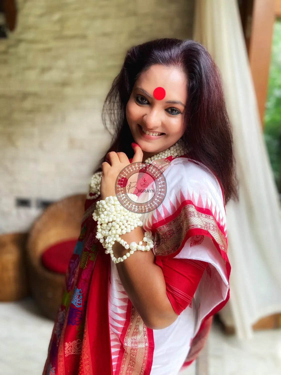 White Red Rasleela Exclusive Sambalpuri Silk Saree