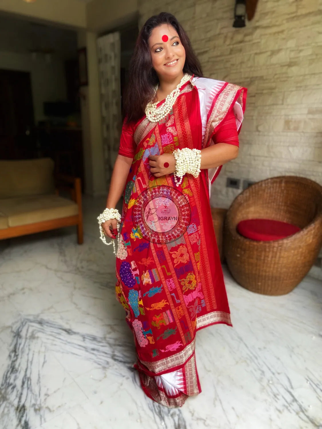 White Red Rasleela Exclusive Sambalpuri Silk Saree