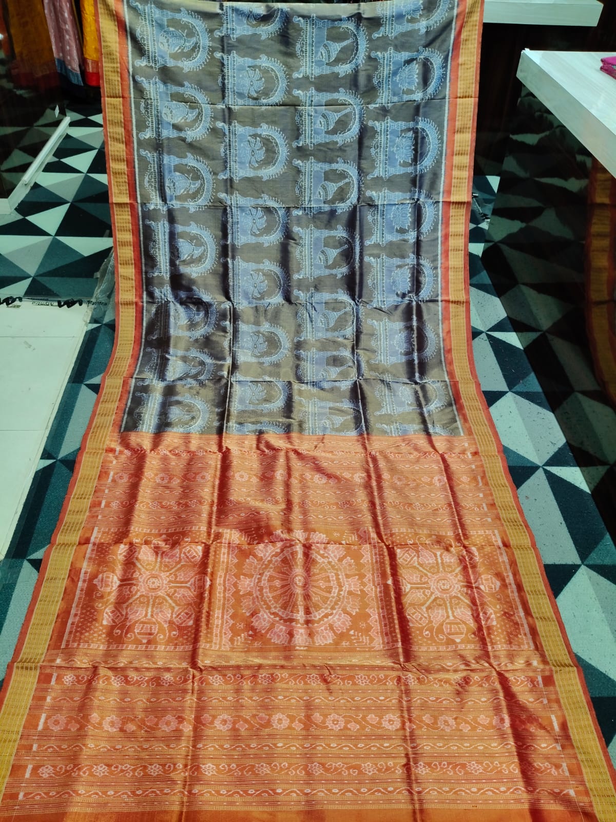 Metalic Bronze-Brown Red Traditional Motifs Sambalpuri Full Tissue Silk Saree