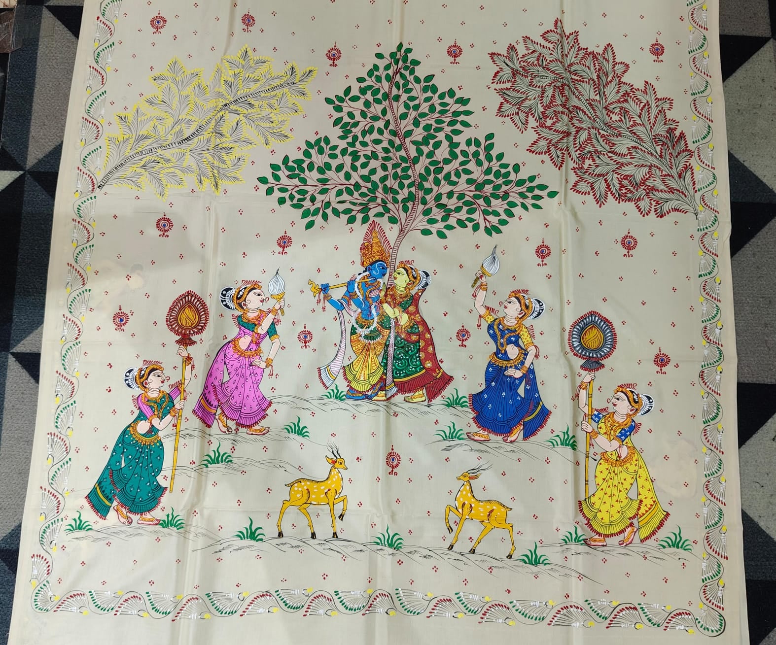 Off White Radha Krishna Rasa Theme Pattachitra Khadi Silk Saree