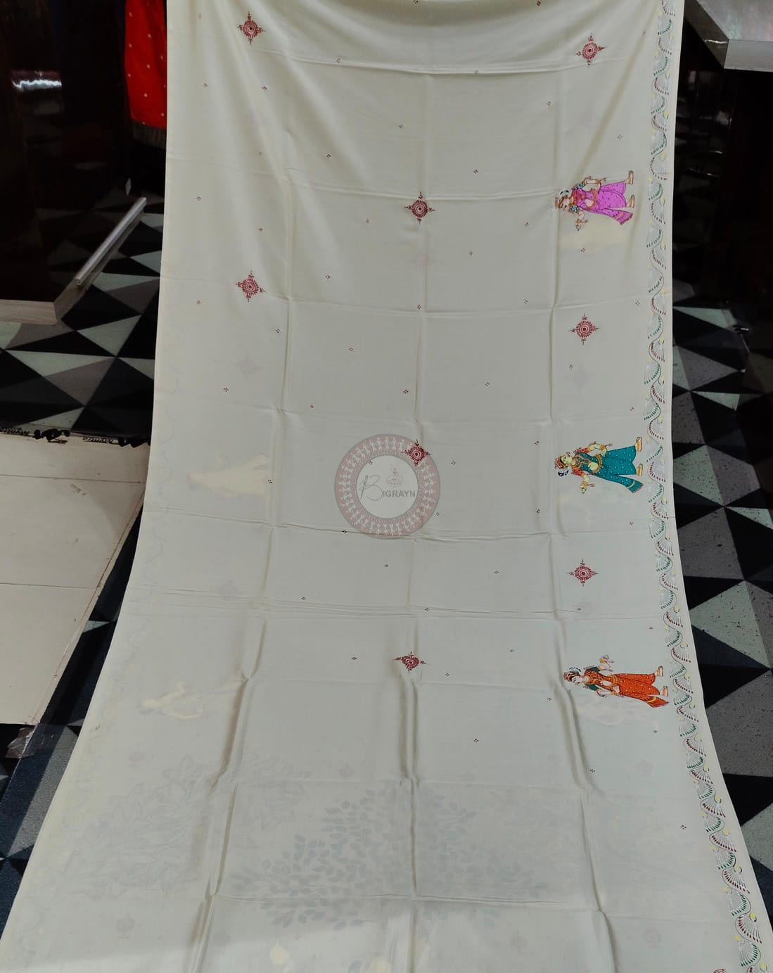 Off White Radha Krishna Rasa Theme Pattachitra Khadi Silk Saree