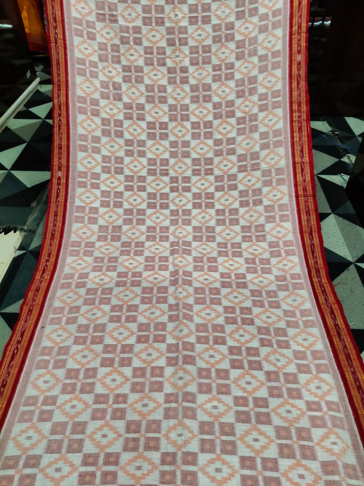 Peach Red Pasapali Design Khandu Cotton Saree