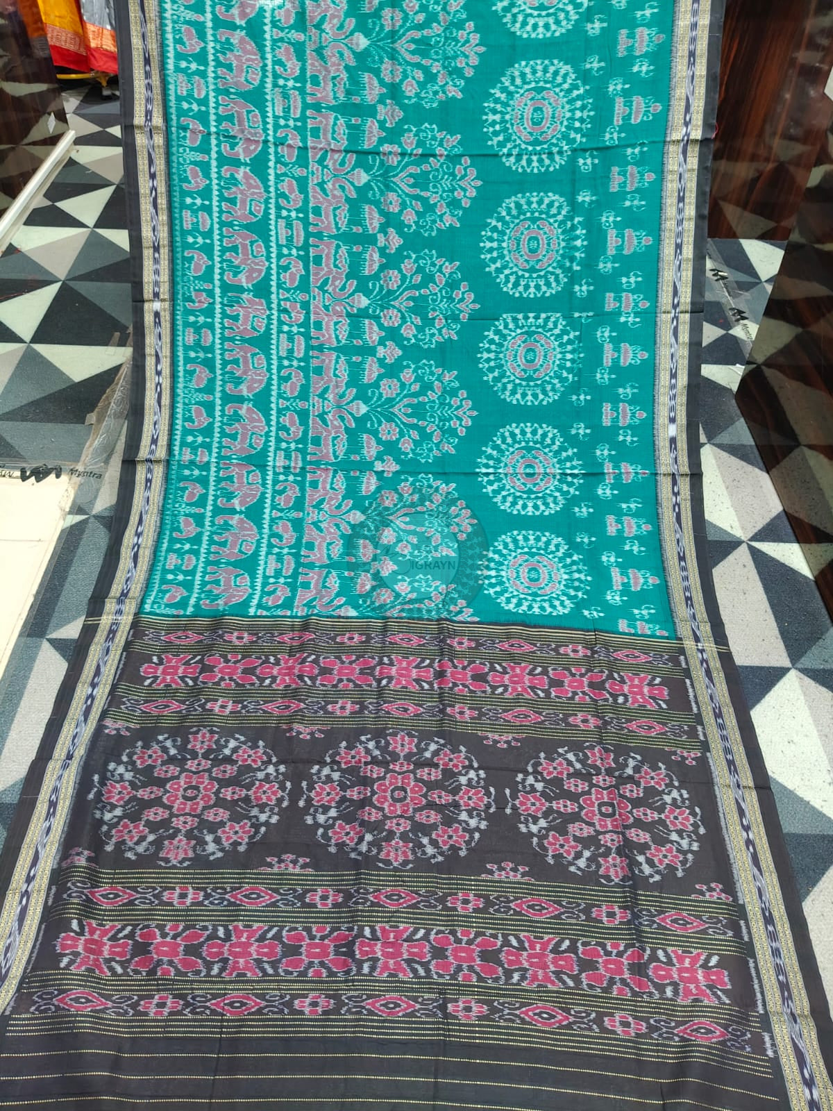 Rama Green Black Round Tribal And Animal Design Khandua Cotton Saree