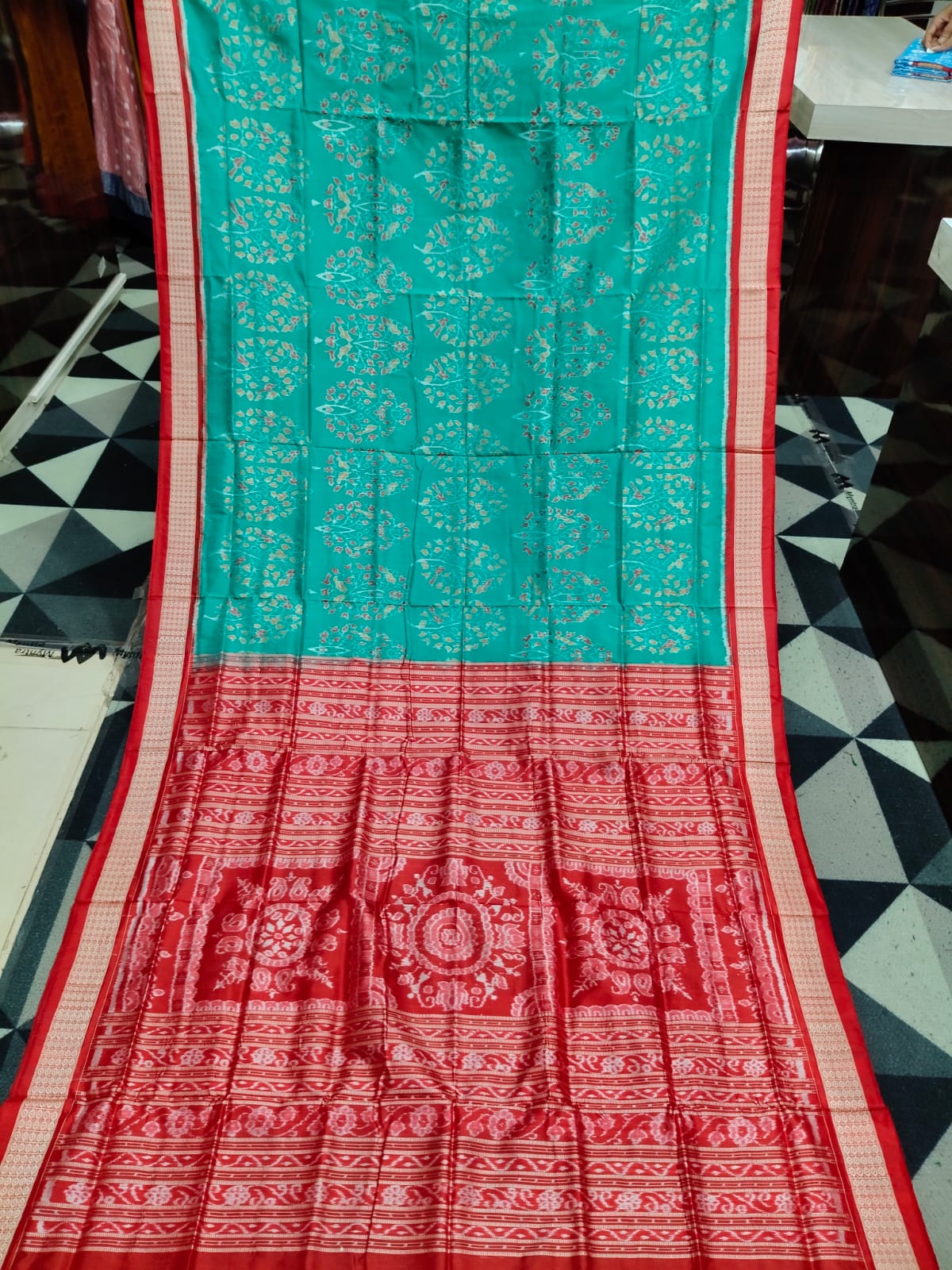Rama Green Red Tree Design Sambalpuri Silk Saree