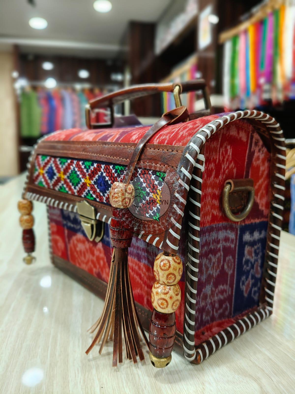 Blue Red Animal Bandha Leather Sling Bag