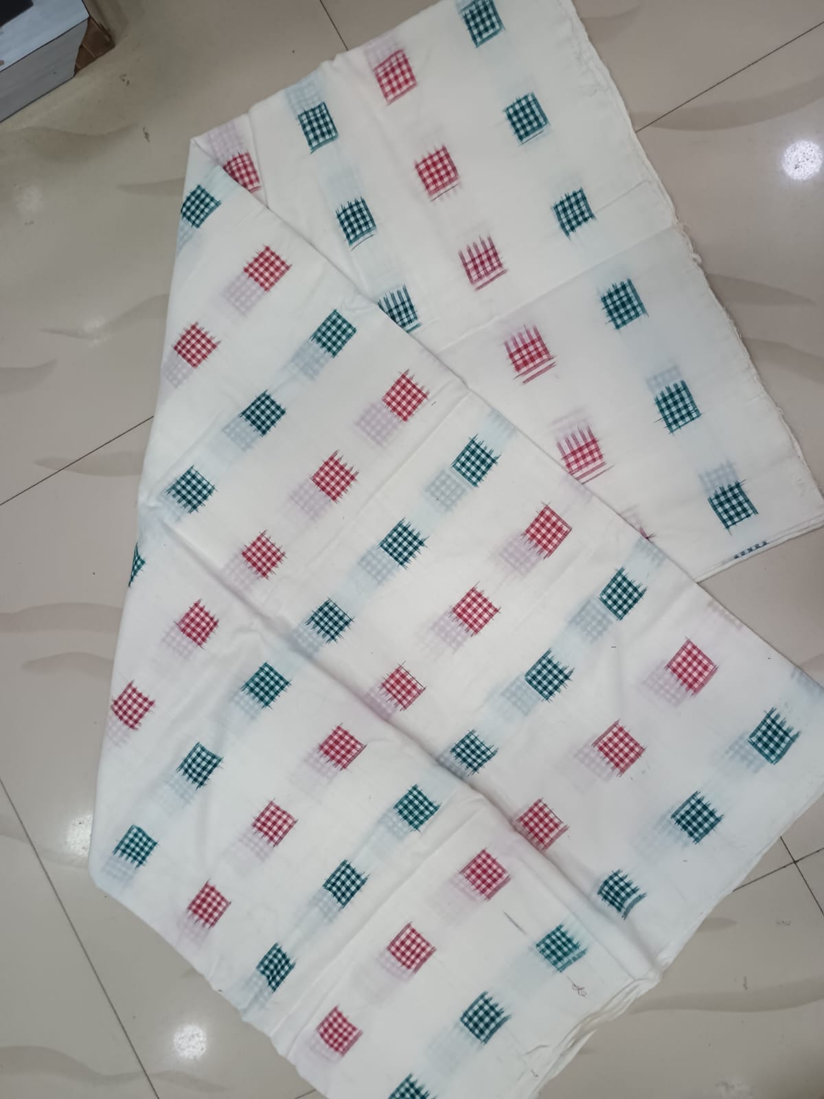 White Mini Pasapali Design Sambalpuri Fabrics