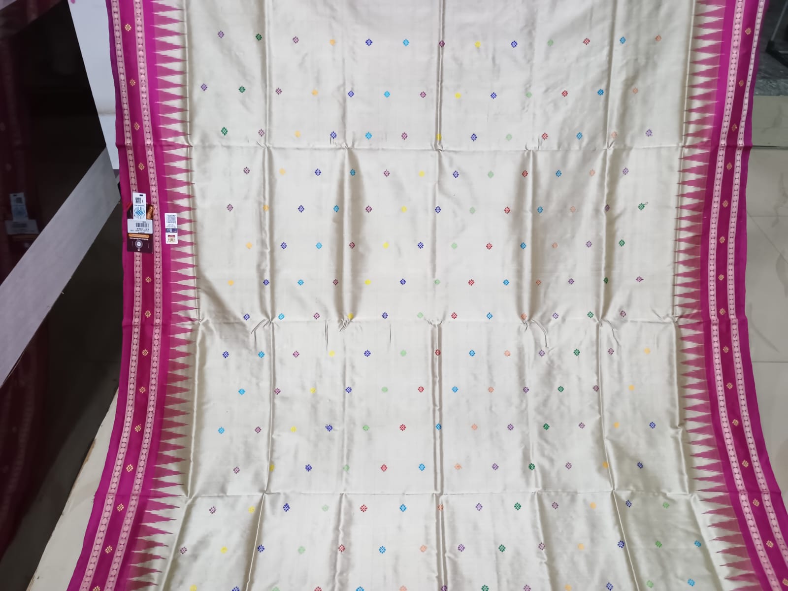 Grey Magenta Dolabedi Silk Saree