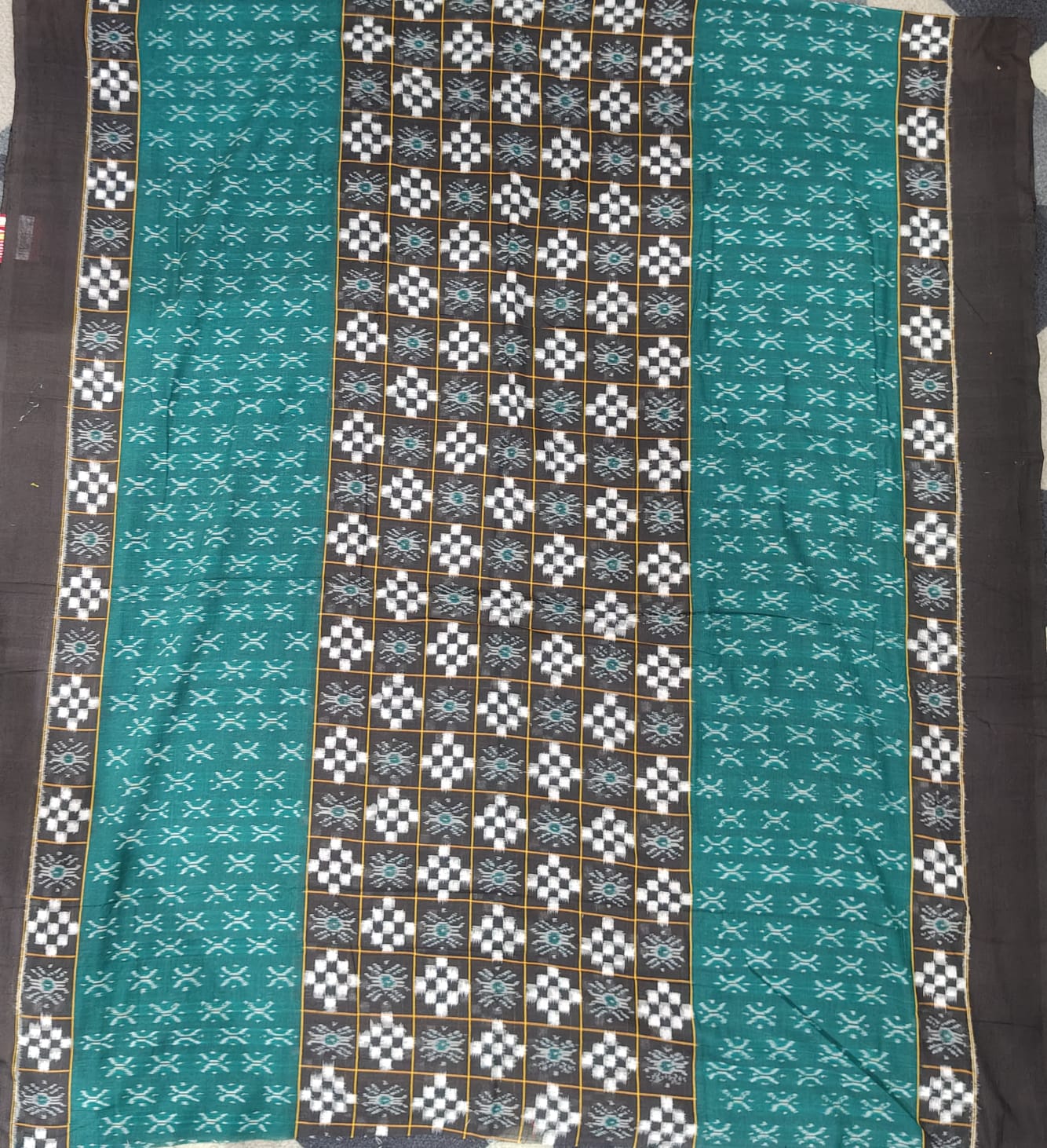 Green Black Pasapali Handwoven Odisha Ikat Unstitched Dress Material Set (Top 2.5m, Bottom 2m, Dupatta 2.5m)