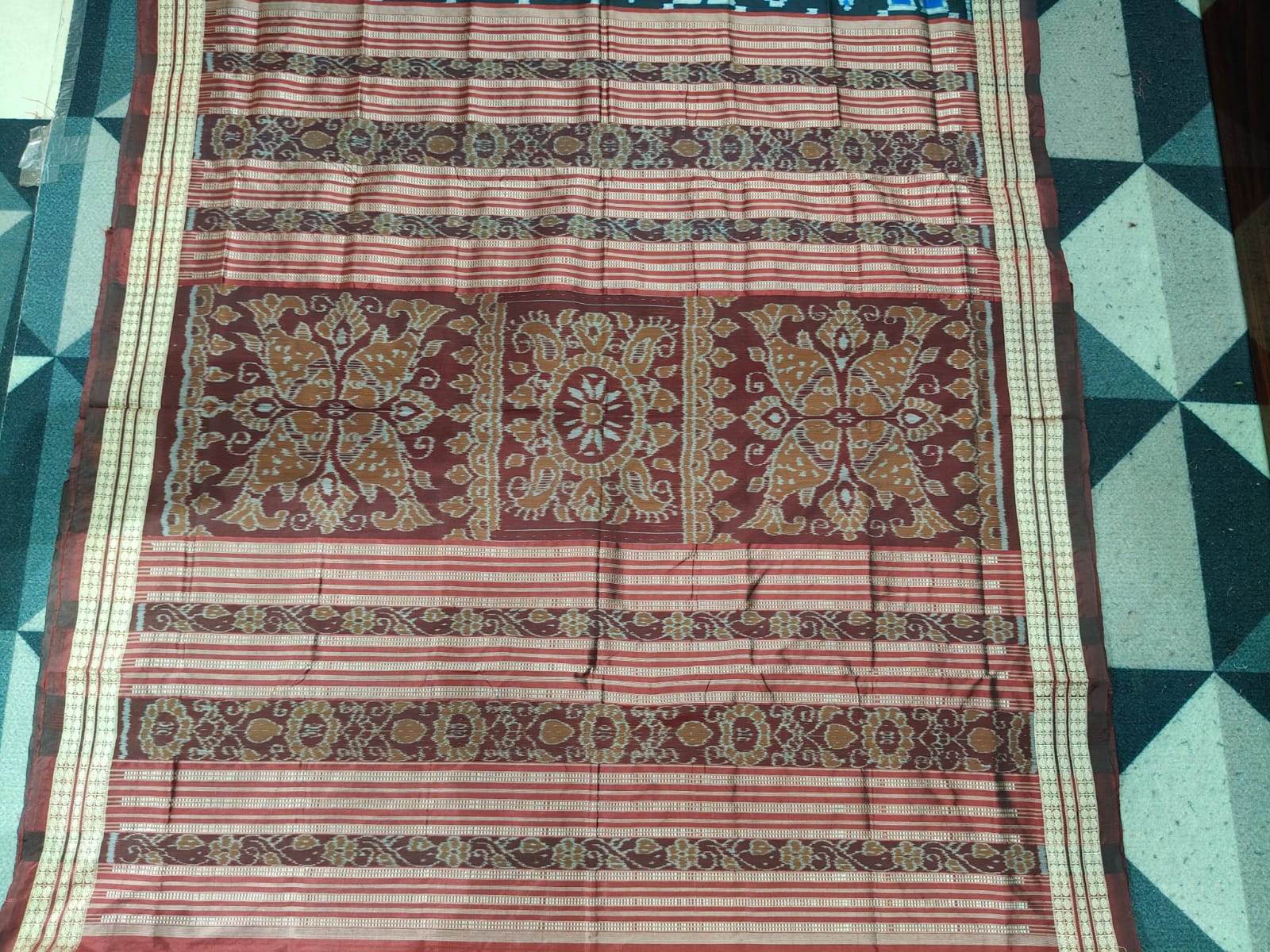 Black & Blue Maroon Pasapali Partly Odisha Handloom Sambalpuri Silk Saree