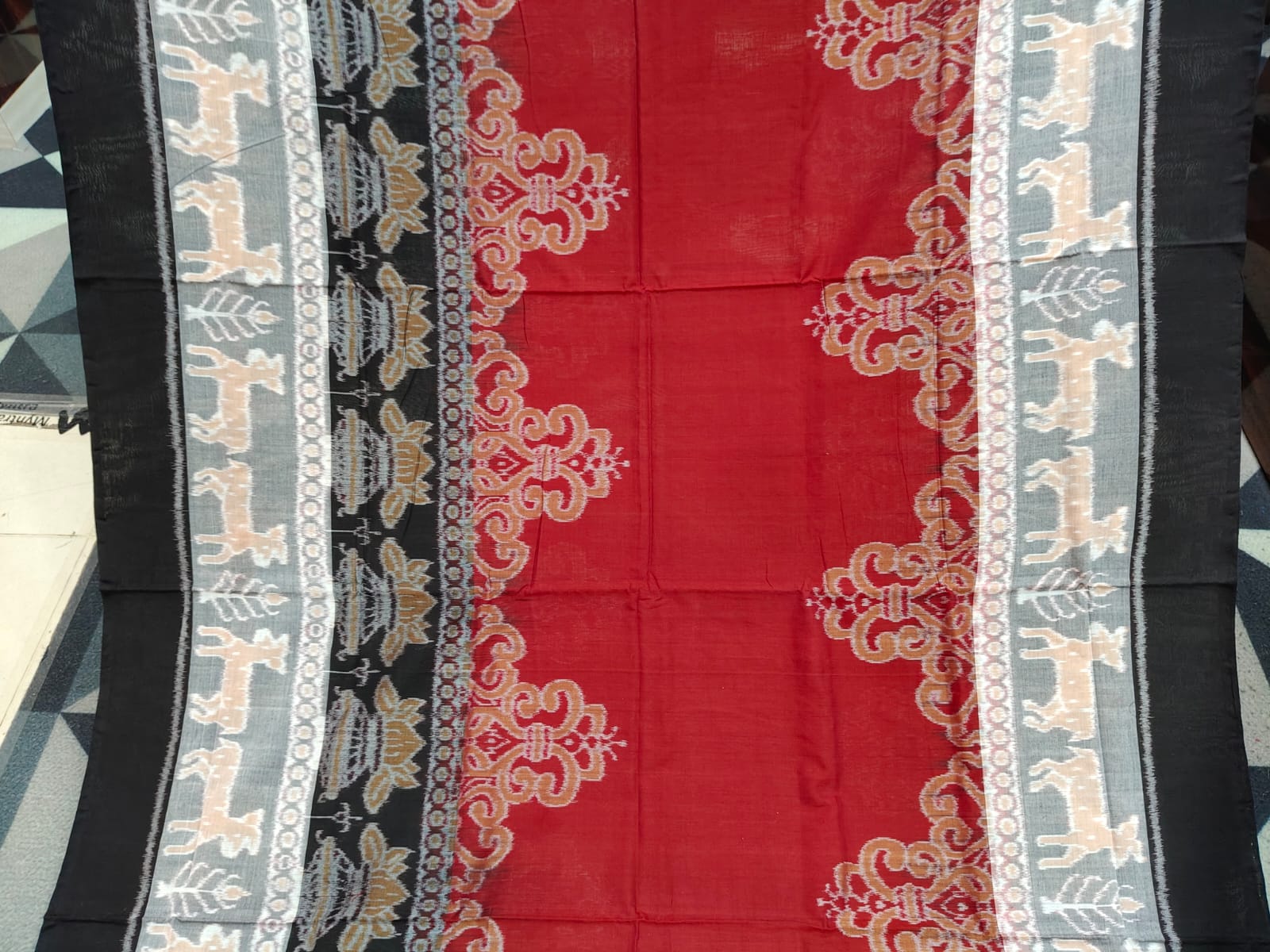 Maroon White Black Scot Deer Design Odisha Handloom Sambalpuri Cotton Saree