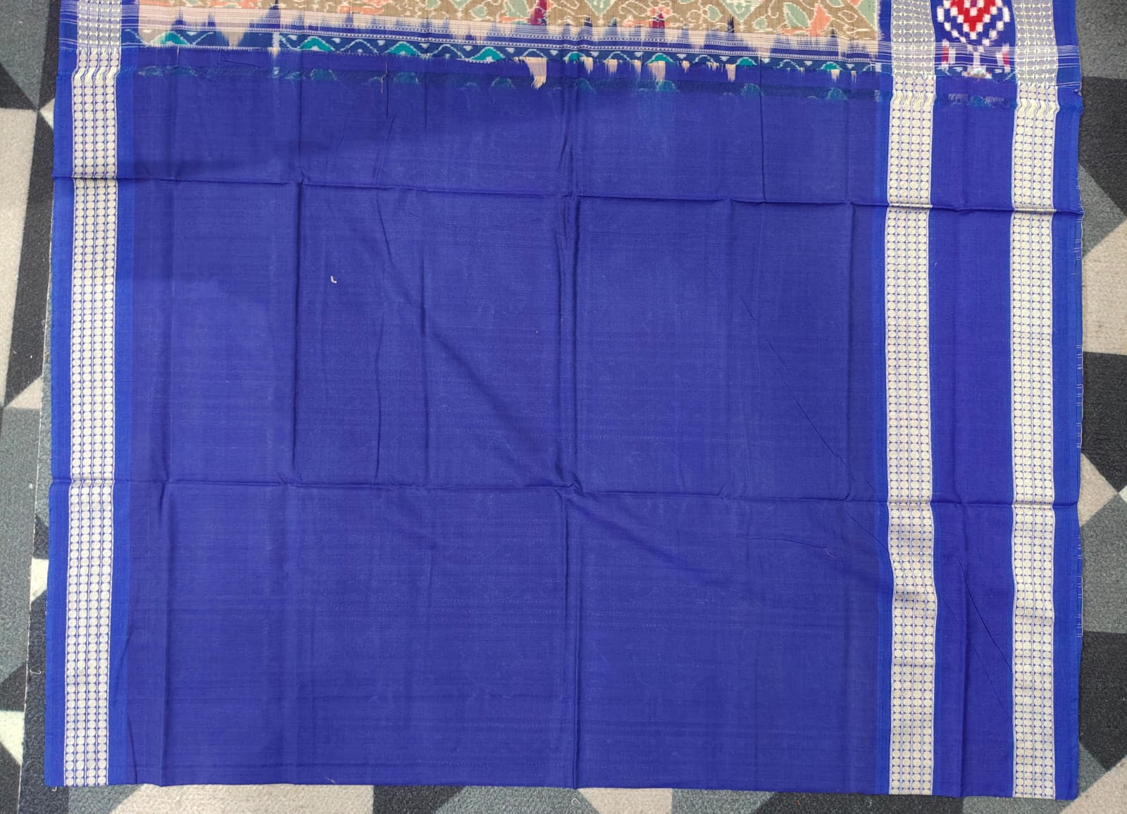 Off White Blue Tribal Tree & Birds Scot Pasapali Design Sambalpuri Cotton Saree