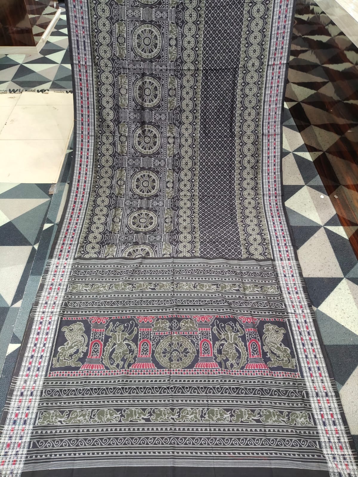 Black Mehendi Green Konark Chakra Sambalpuri Cotton Saree