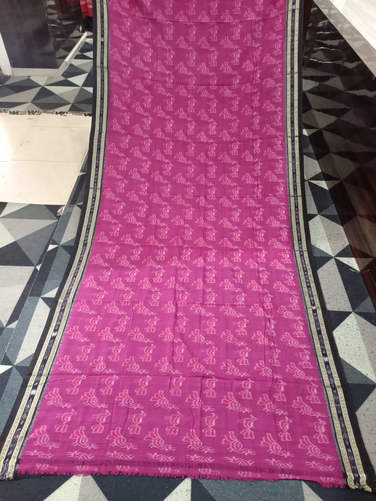 Magenta Black Birds Design Khandua Cotton Saree