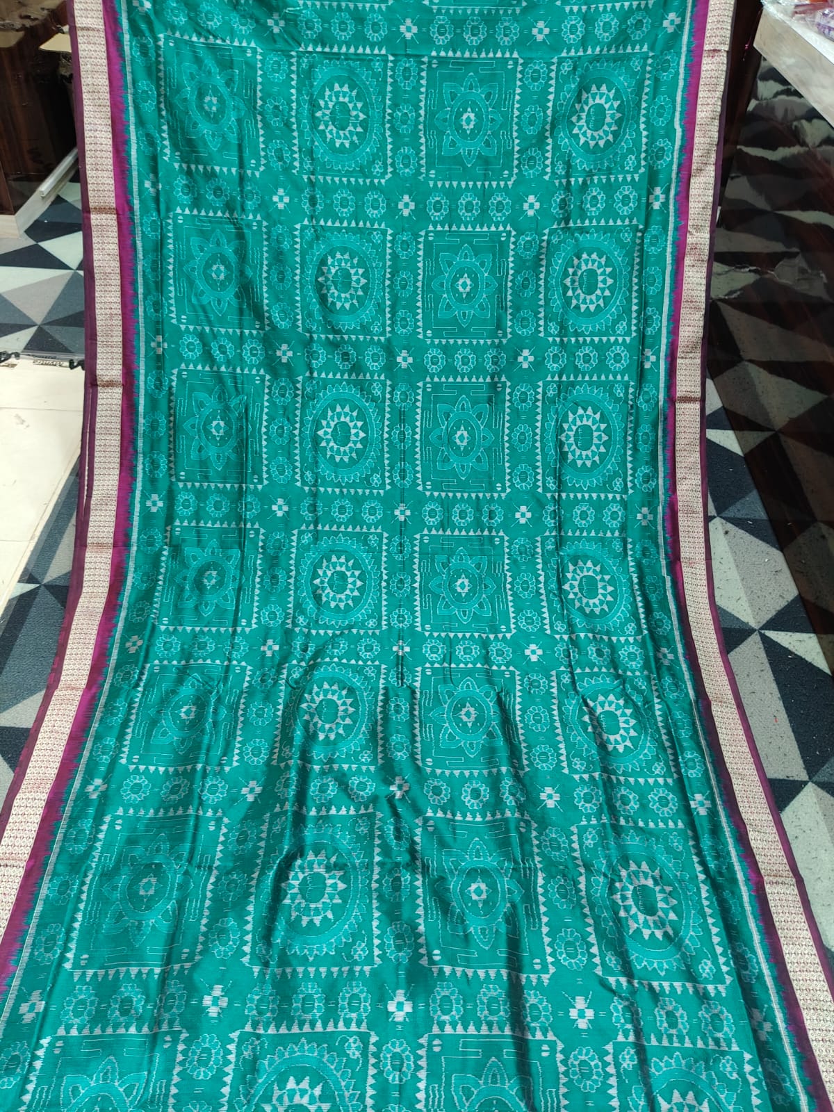 Sea Green Magenta Flower Sambalpuri Semi Silk Saree