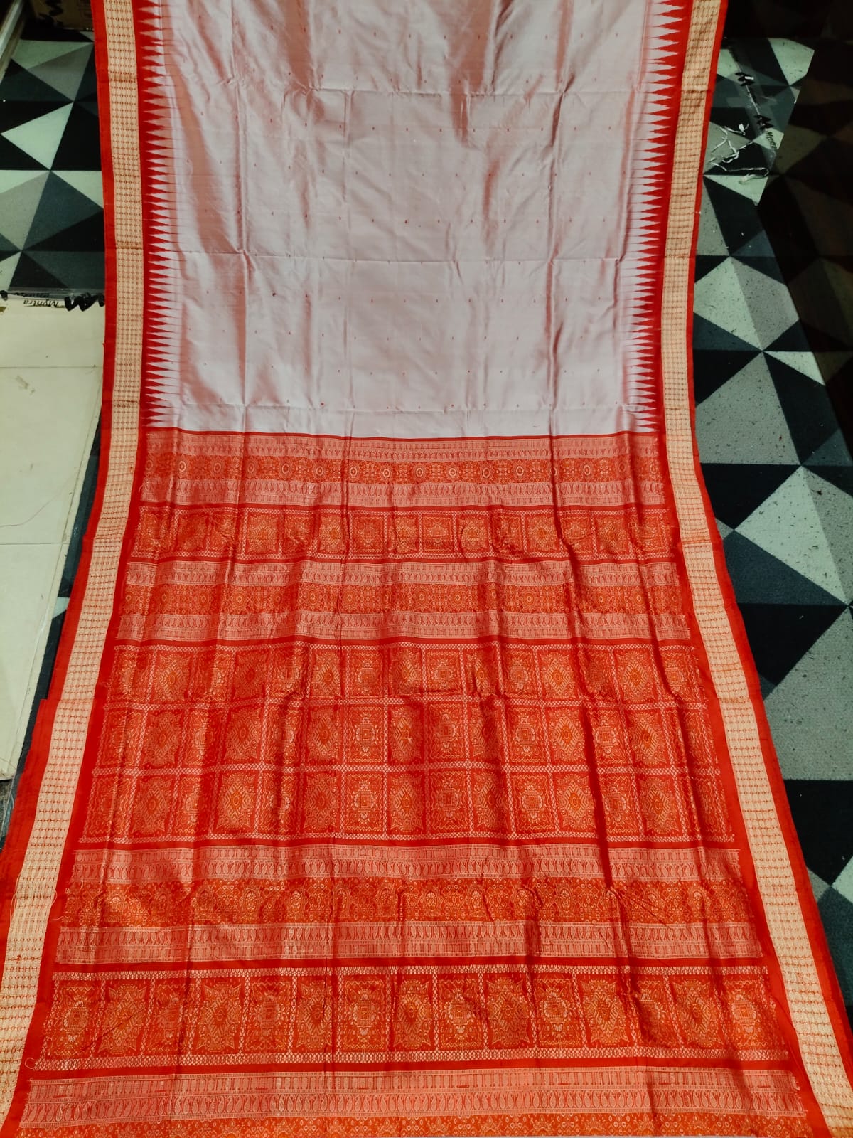 Peach Red Mini Buti Odisha Handloom Bomkai Silk Saree