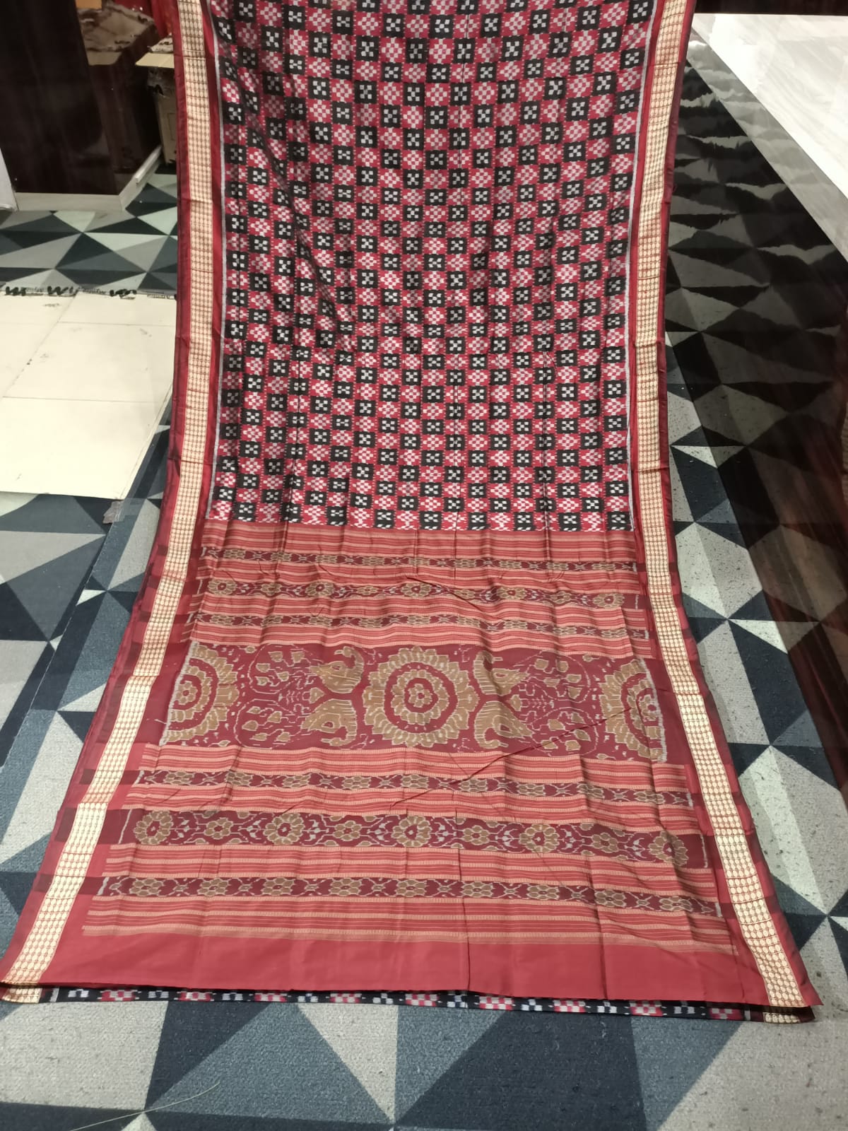 Black Maroon Mini Pasapali Sambalpuri Semi Silk Saree