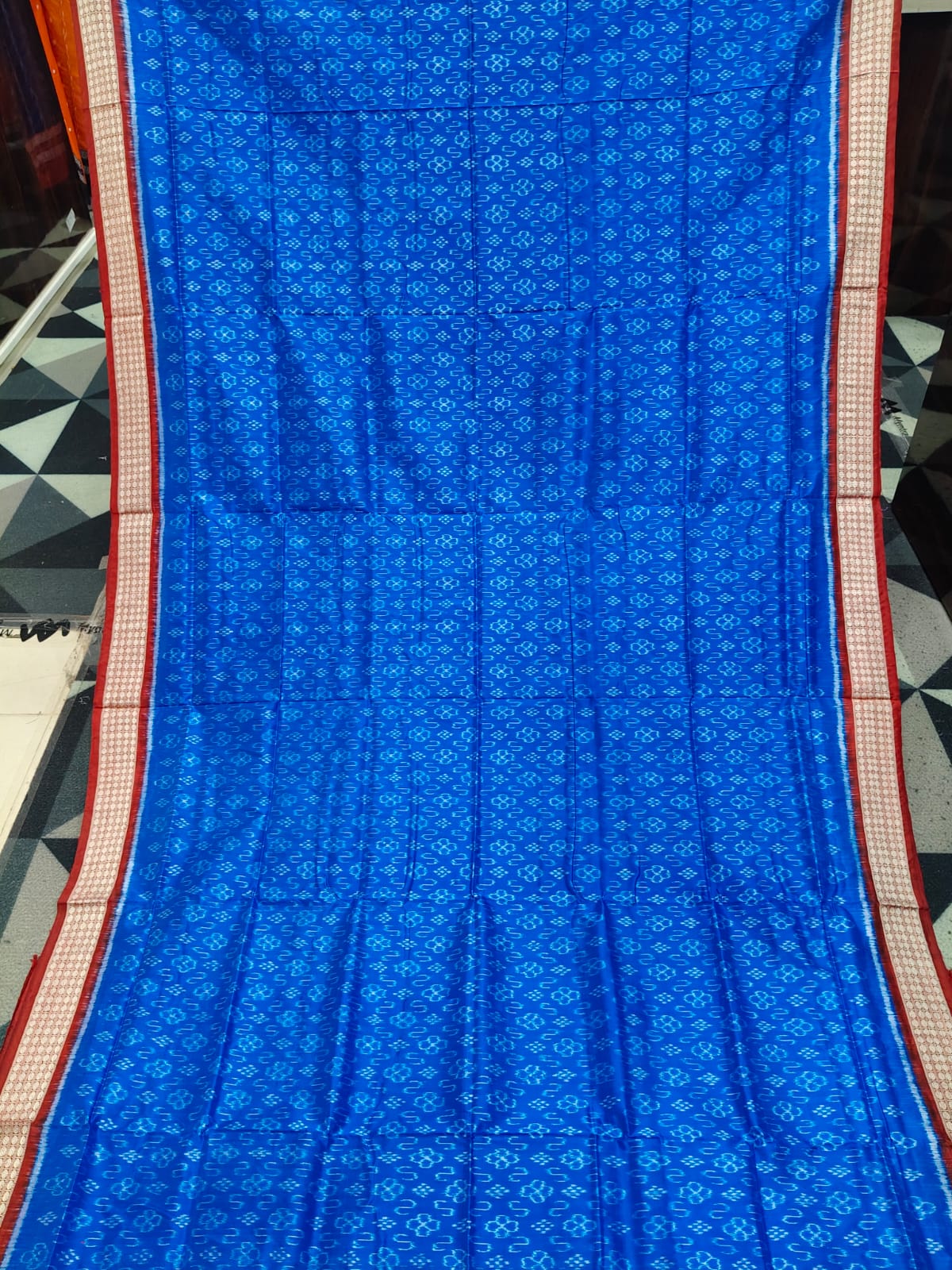 Blue Red Flower & Mini Pasapali Design Sambalpuri Silk Saree