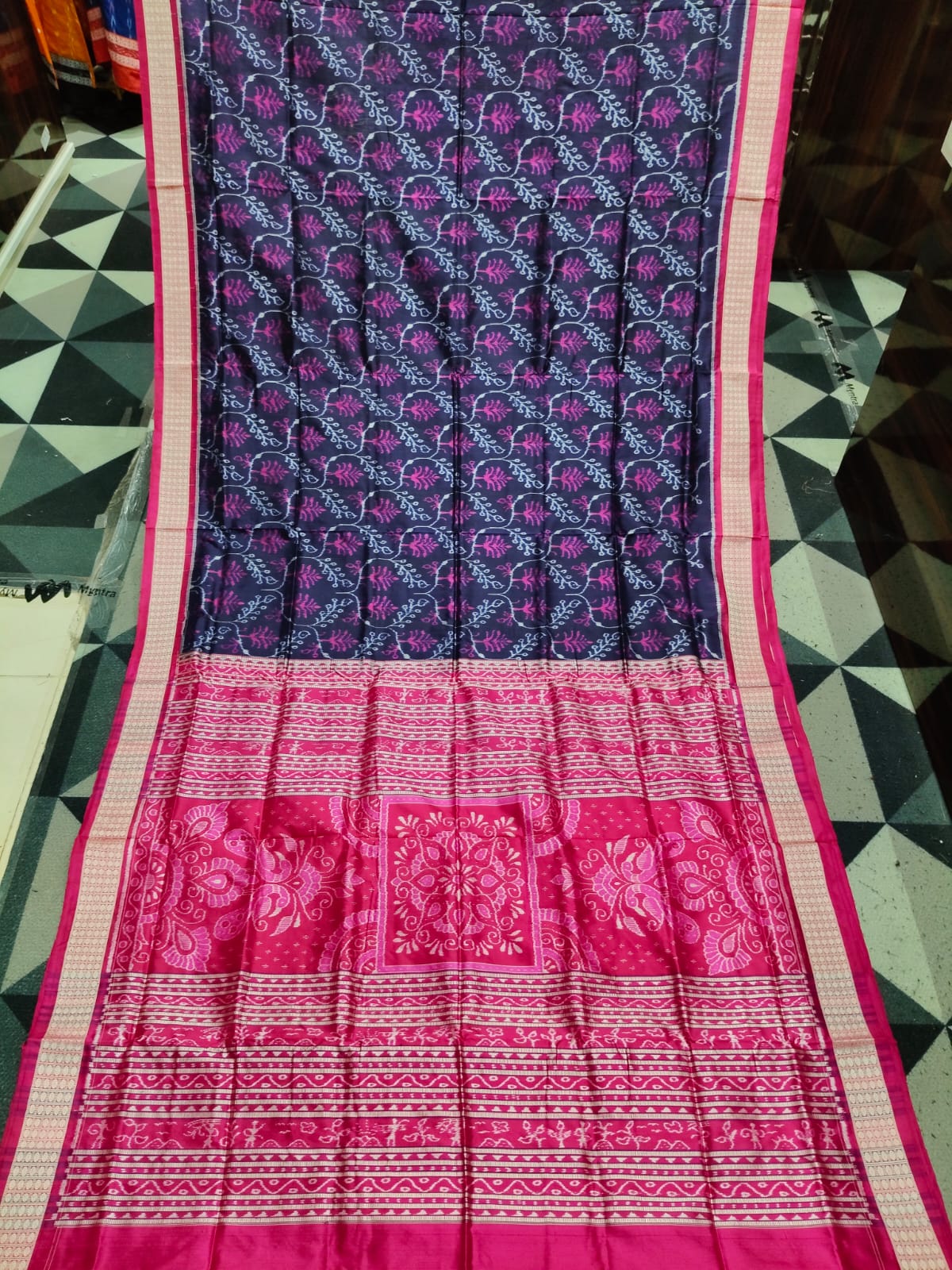 Navy Blue Magenta Lata Design Sambalpuri Silk Saree