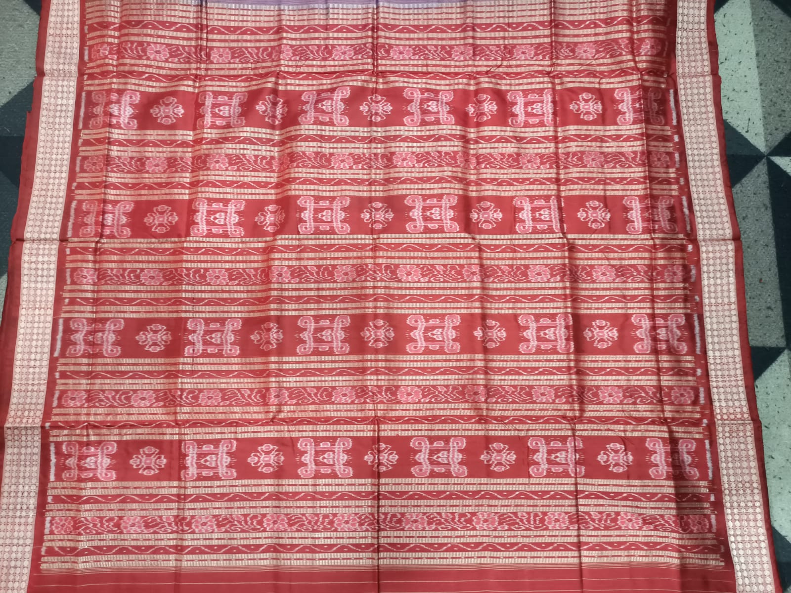 Blue Maroon Mini Pasapali & Flower Design Sambalpuri Silk Saree