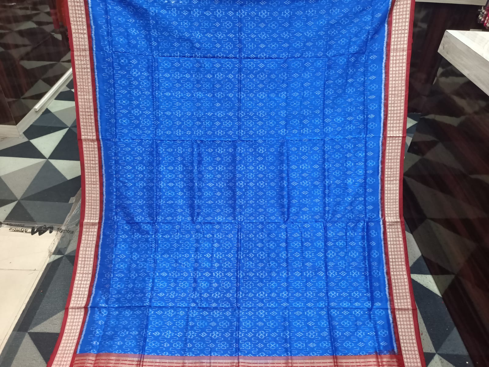 Blue Maroon Mini Pasapali & Flower Design Sambalpuri Silk Saree
